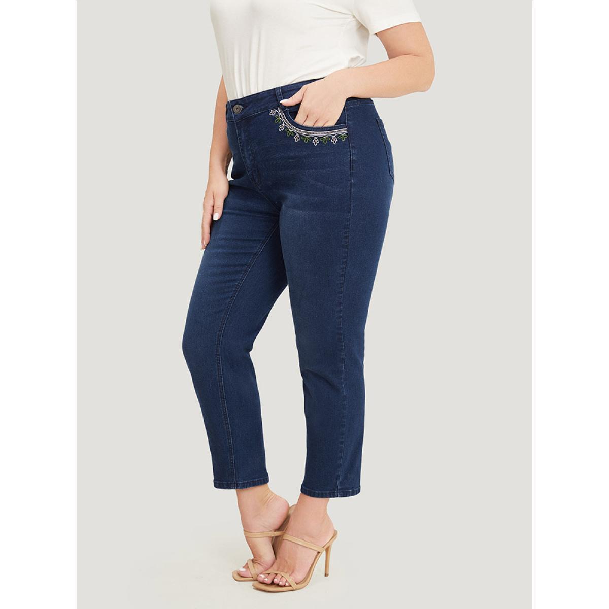Plus Size Straight Very Stretchy High Rise Dark Wash Embroidered Trim Jeans Women DarkBlue Casual Plain Embroidered High stretch Jeans BloomChic 22/3X Product Image