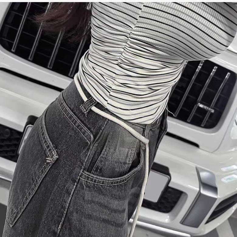 Long-Sleeve Off-Shoulder Striped T-Shirt Product Image