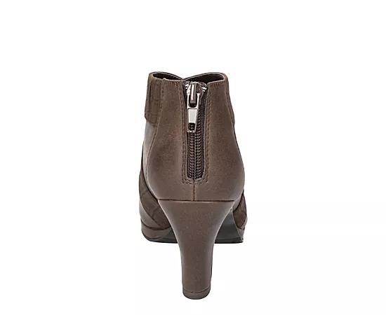 Easy Street Spice Womens Platform Dress Shooties Product Image