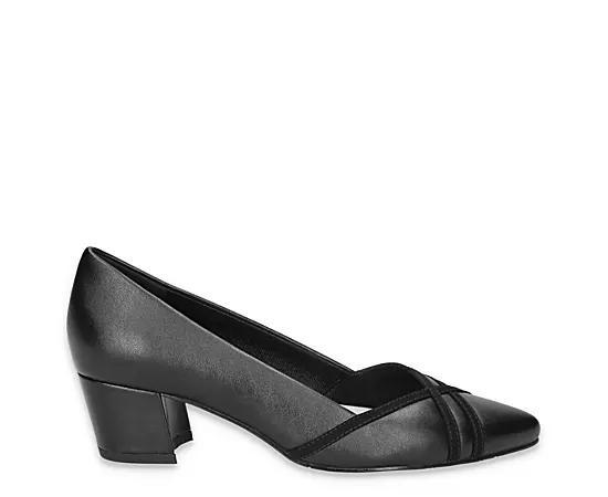 Easy Street Womens Lotus Pump Product Image
