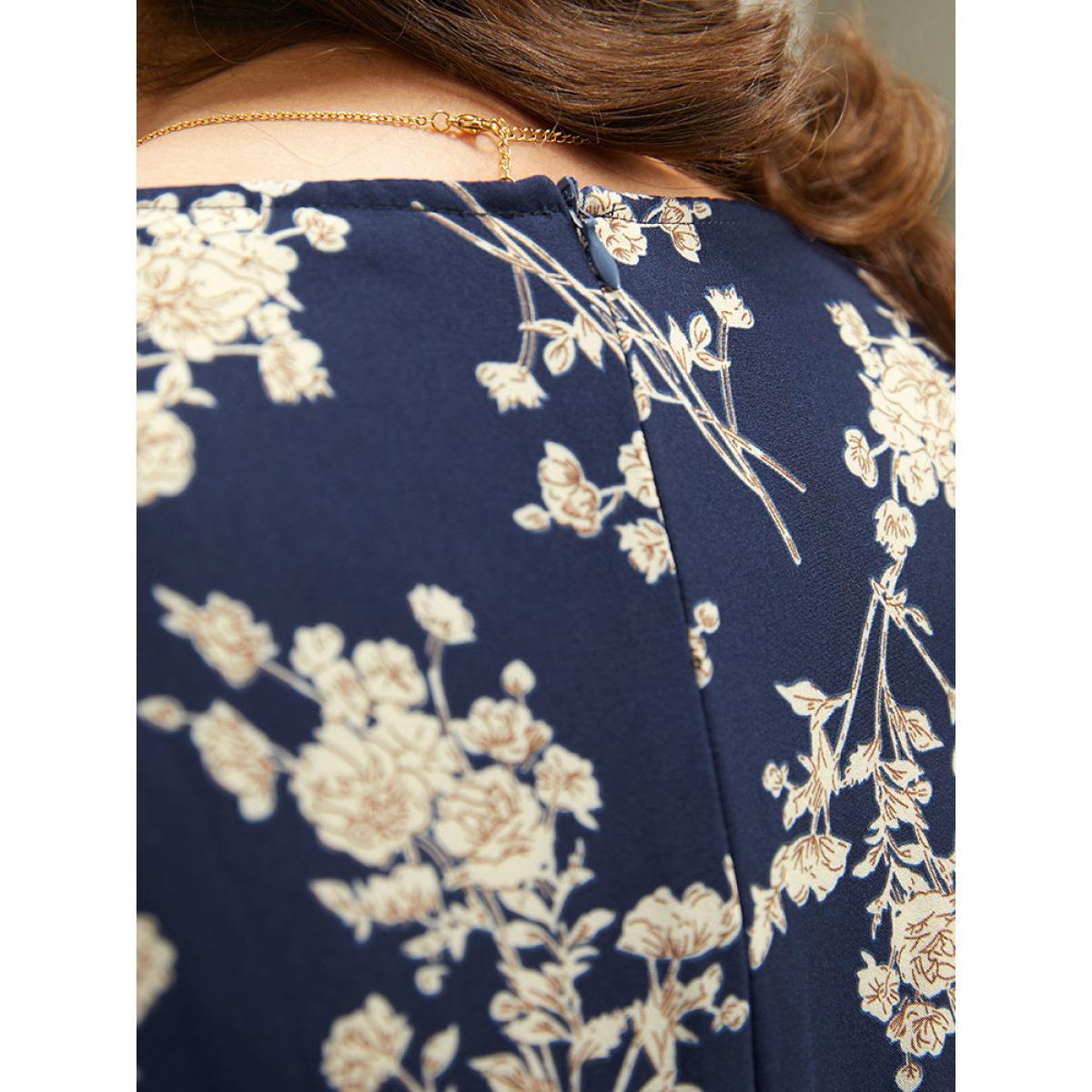 Plus Size DarkBlue Floral Print Bell Sleeve Pocket Belted Jumpsuit Women Elegant Elbow-length sleeve V-neck Dailywear Loose Jumpsuits BloomChic 18-20/2X Product Image