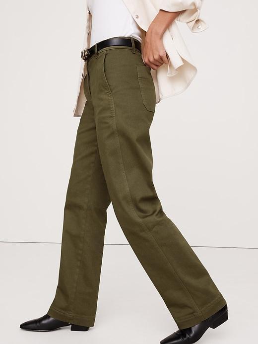 The Weekender Straight-Leg Pant Product Image