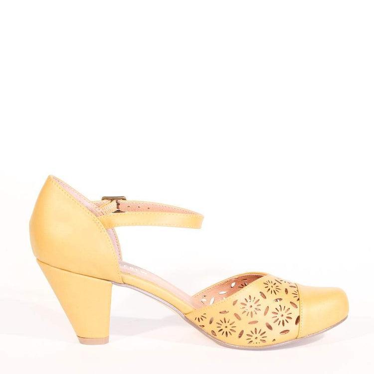 Morty Retro Heels Product Image