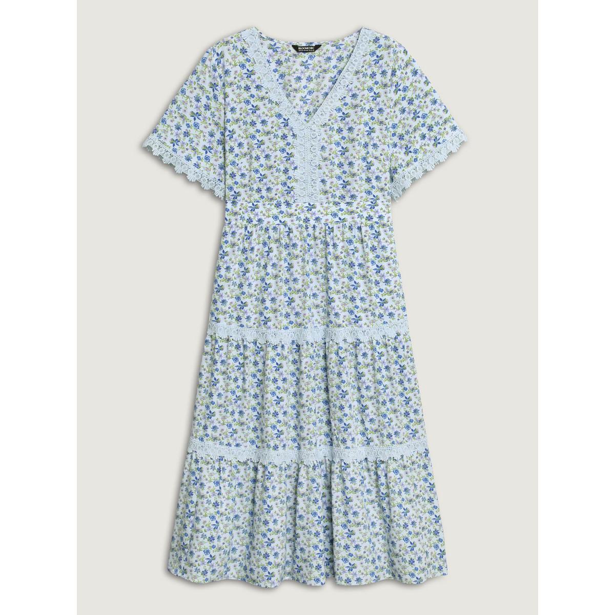 Plus Size Floral Print Lace Tiered Midi Dress LightBlue Women V-neck Short sleeve Curvy BloomChic 30/6X Product Image