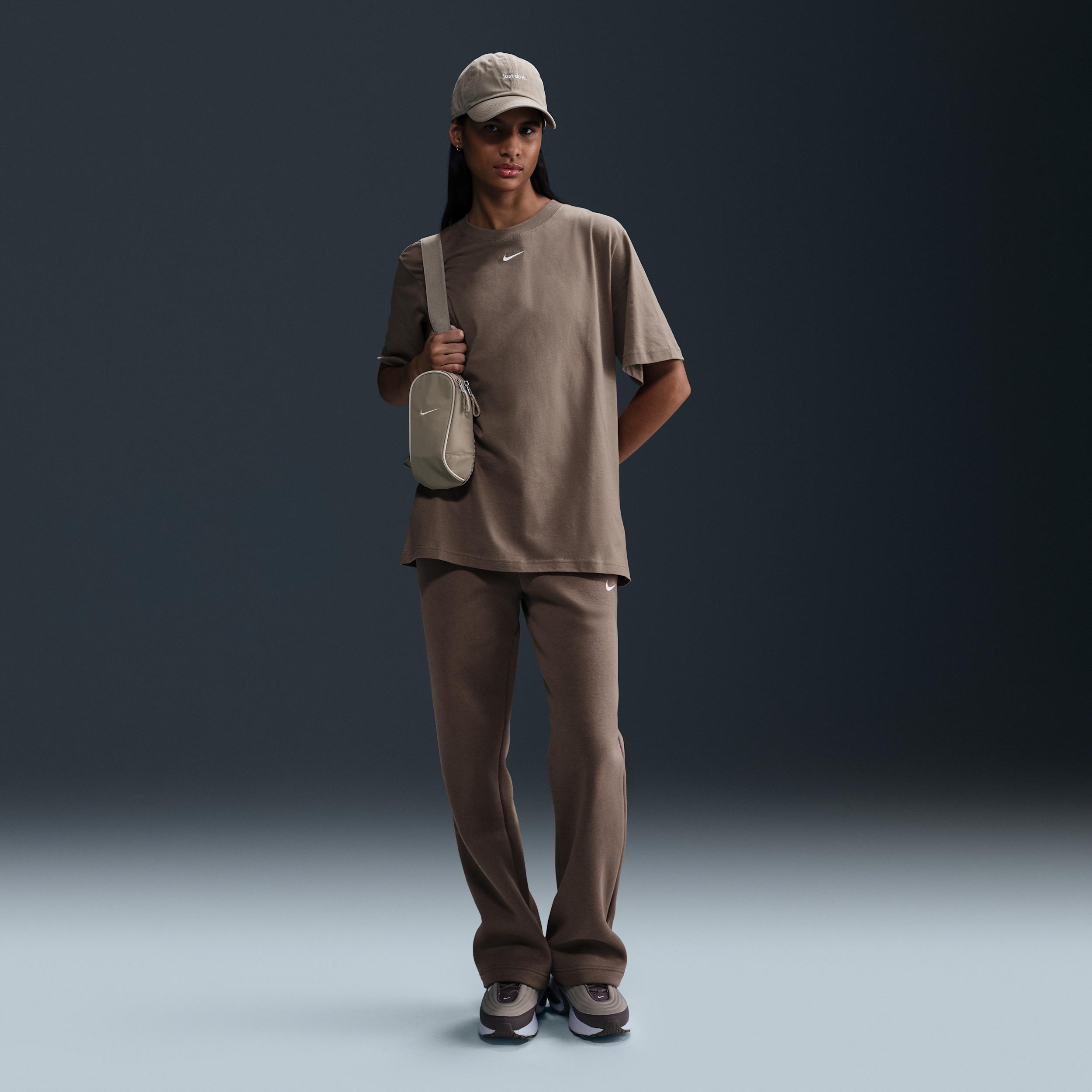 Nike Sportswear Essential Women's T-Shirt Product Image