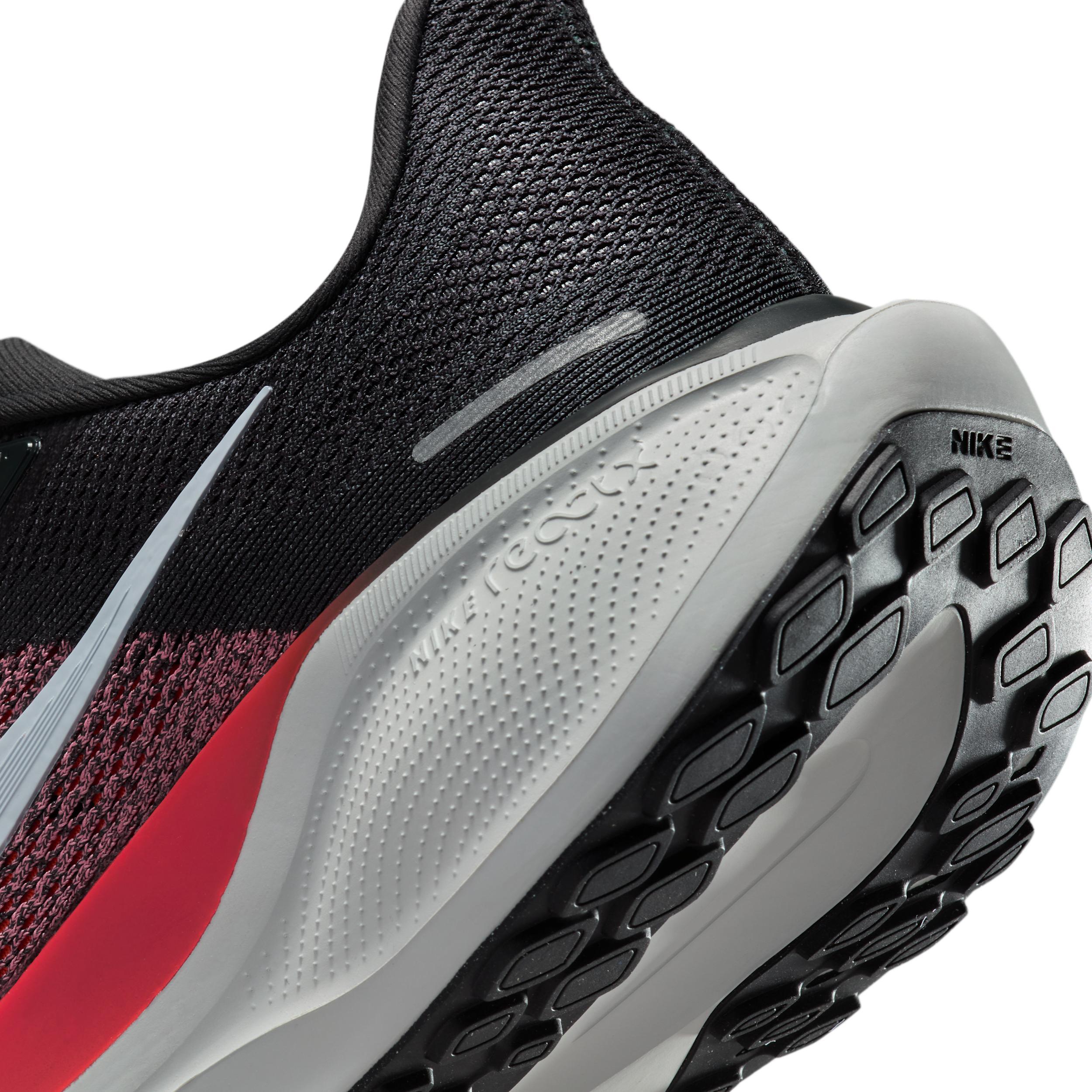 Nike Men's Pegasus 41 Road Running Shoes (Extra Wide) Product Image