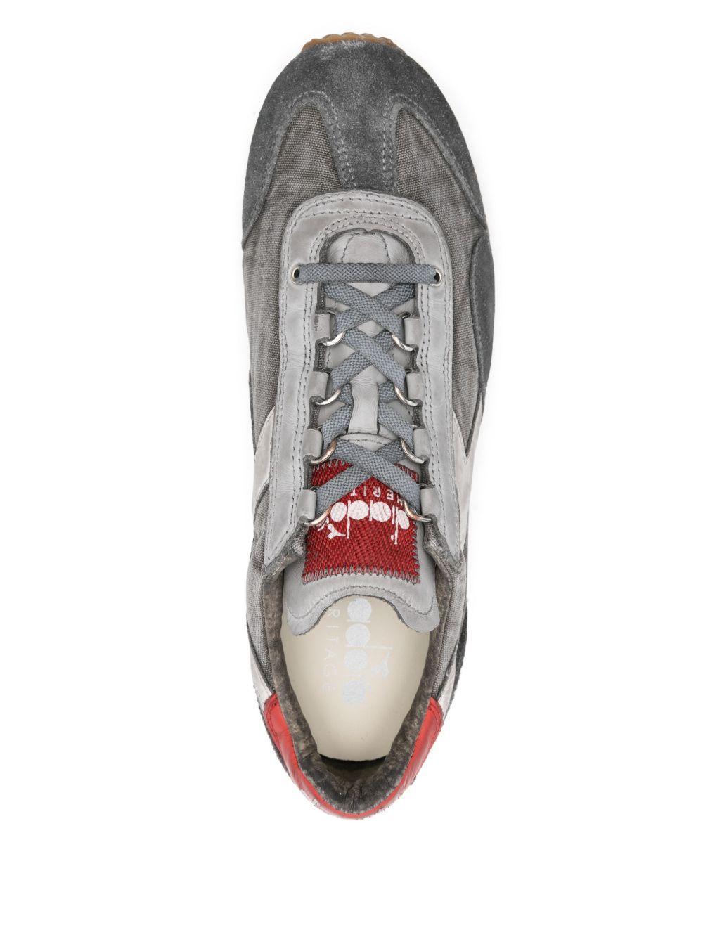 Equipe sneakers Product Image