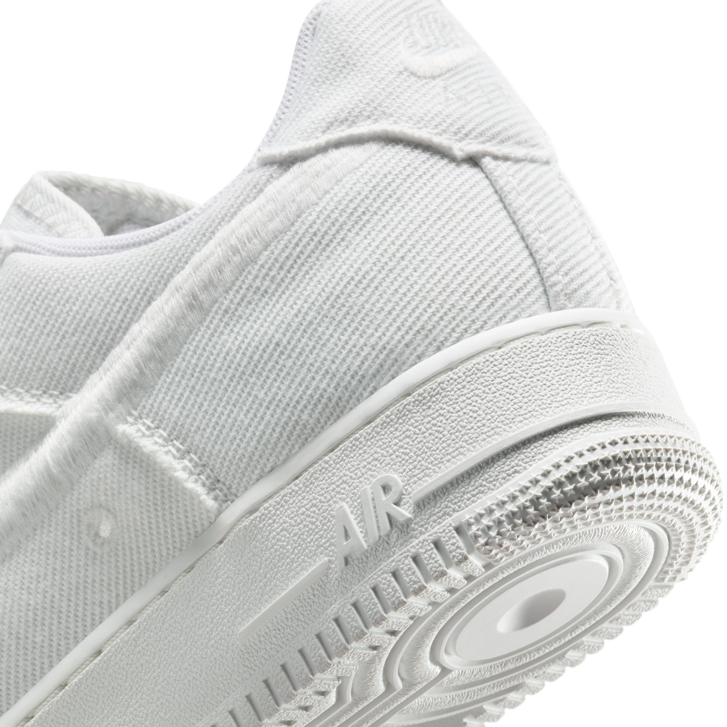 Nike Men's Air Force 1 Low Canvas Shoes Product Image