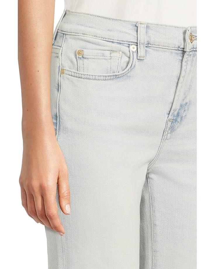 The High-Waist Slim Kick in Slim Illusion White Product Image