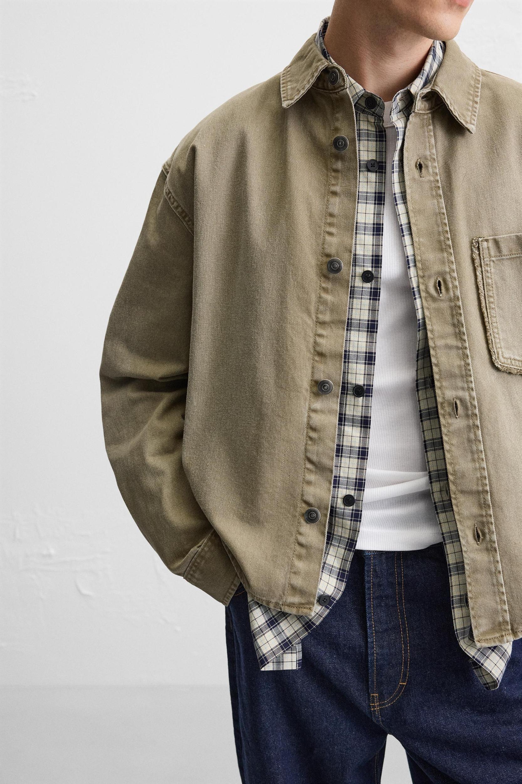 RELAXED FIT PATCH OVERSHIRT Product Image