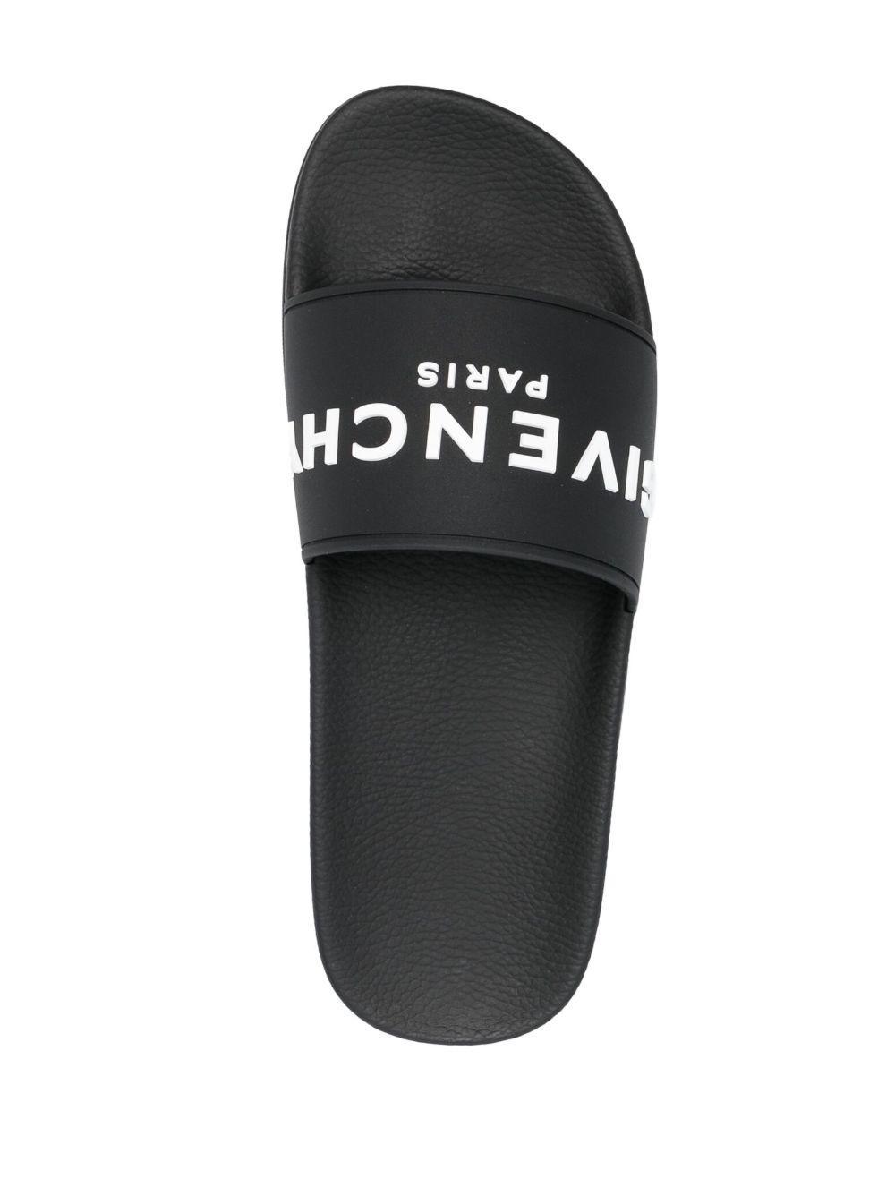 logo-debossed slides Product Image