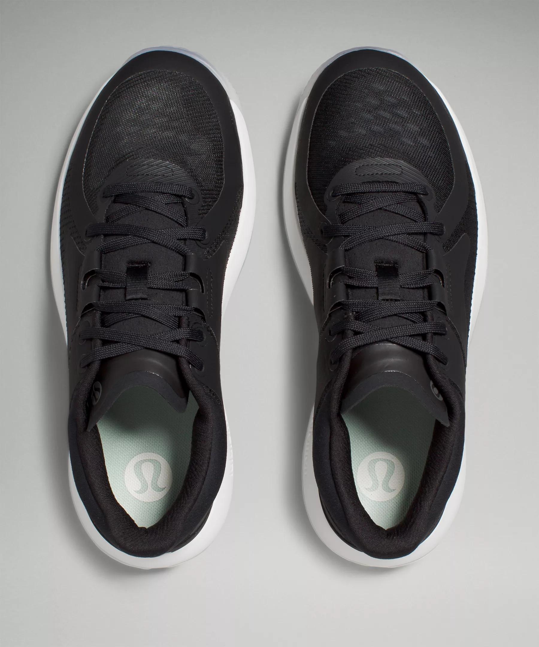 Women's Strongfeel Training Shoe Product Image