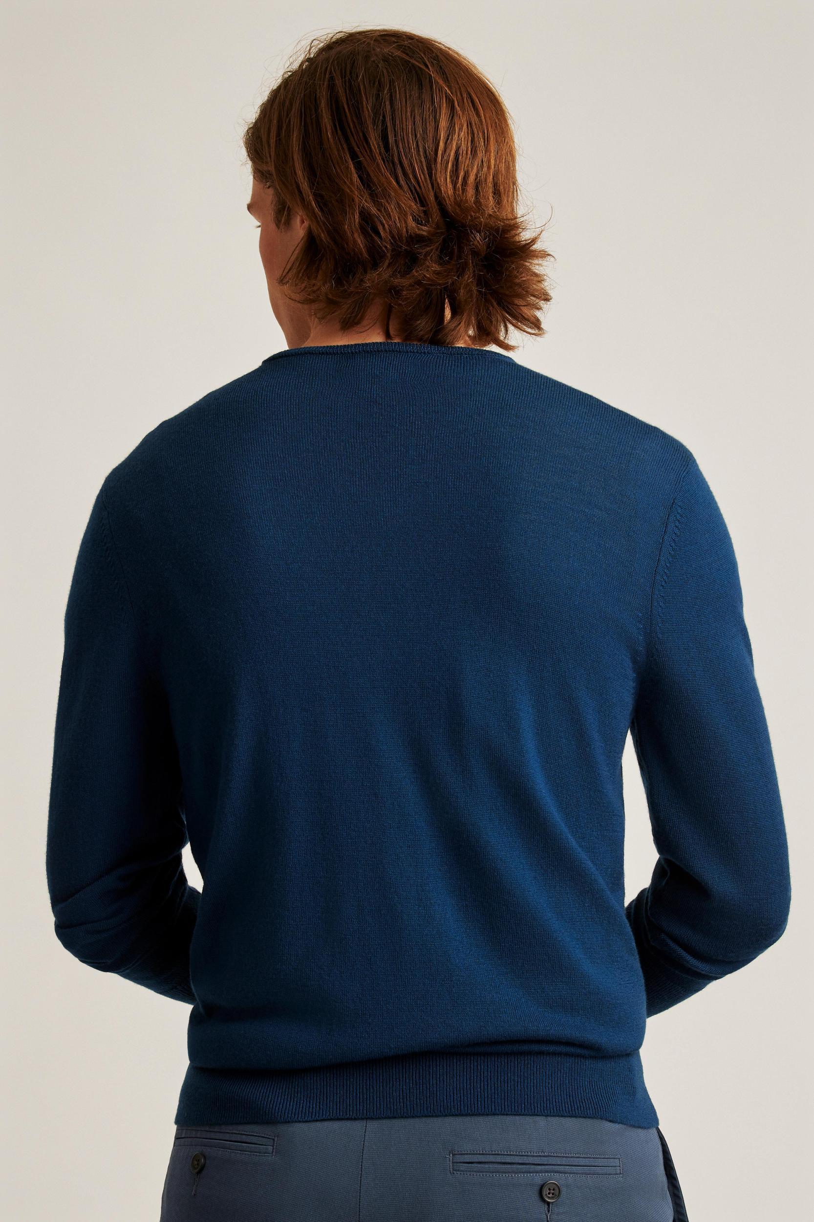 Washable Merino V-Neck Sweater Product Image