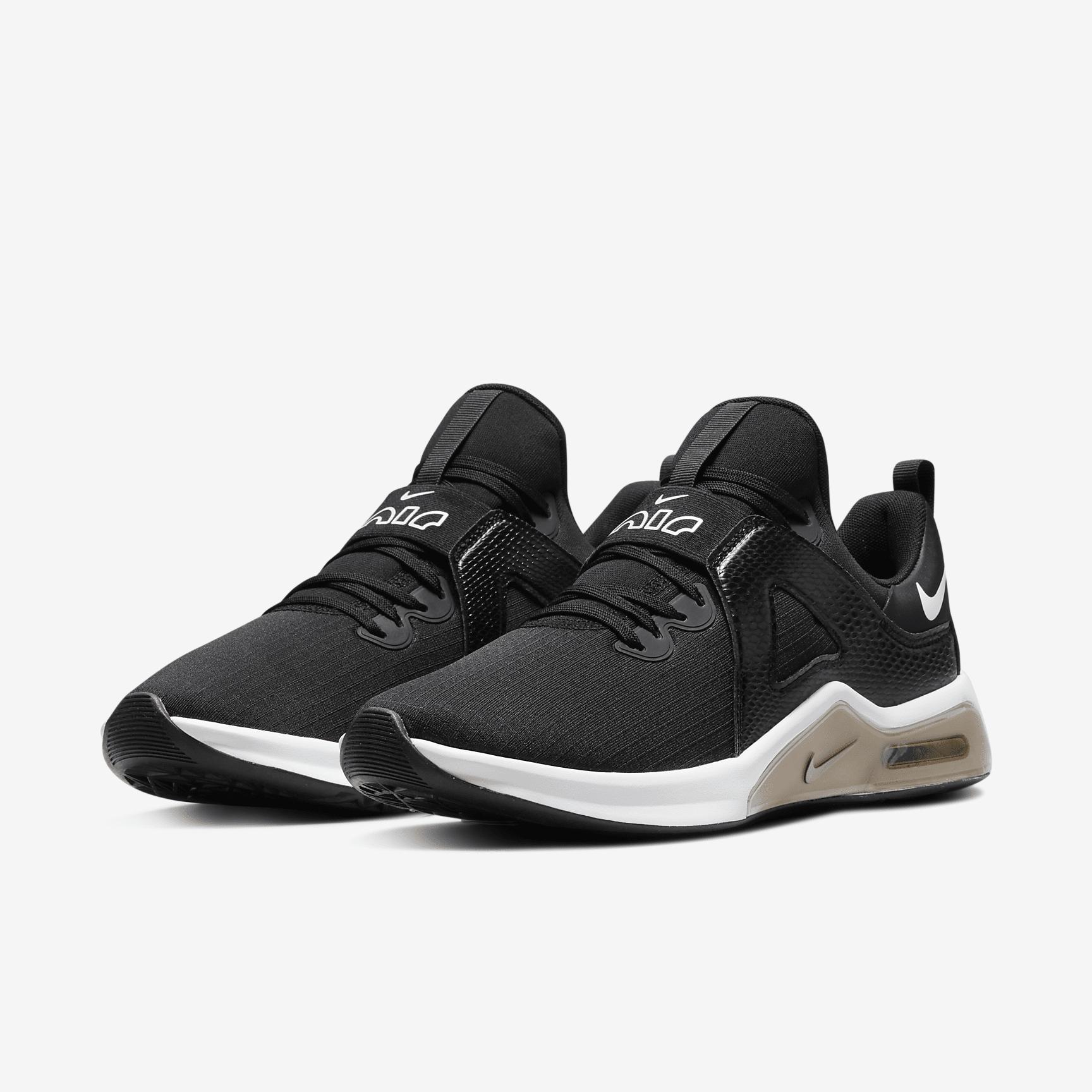 Nike Air Max Bella TR 5 Women's Workout Shoes Product Image
