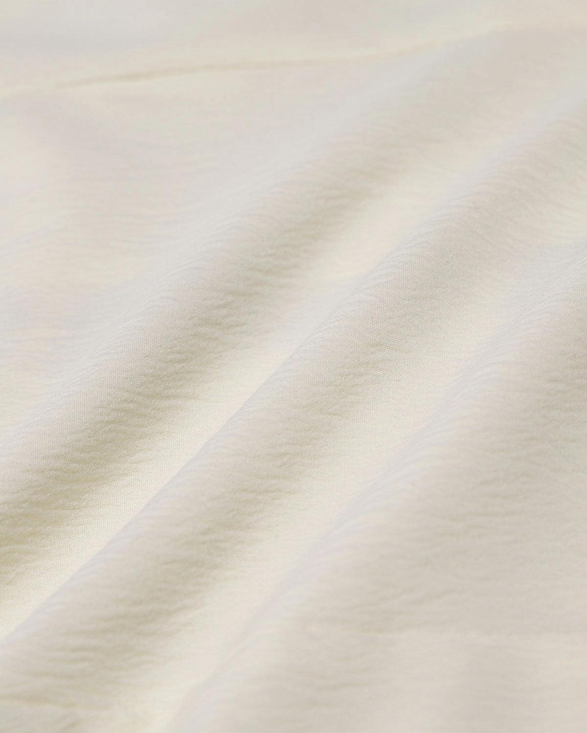 White V Neck Bowknot Vest Product Image