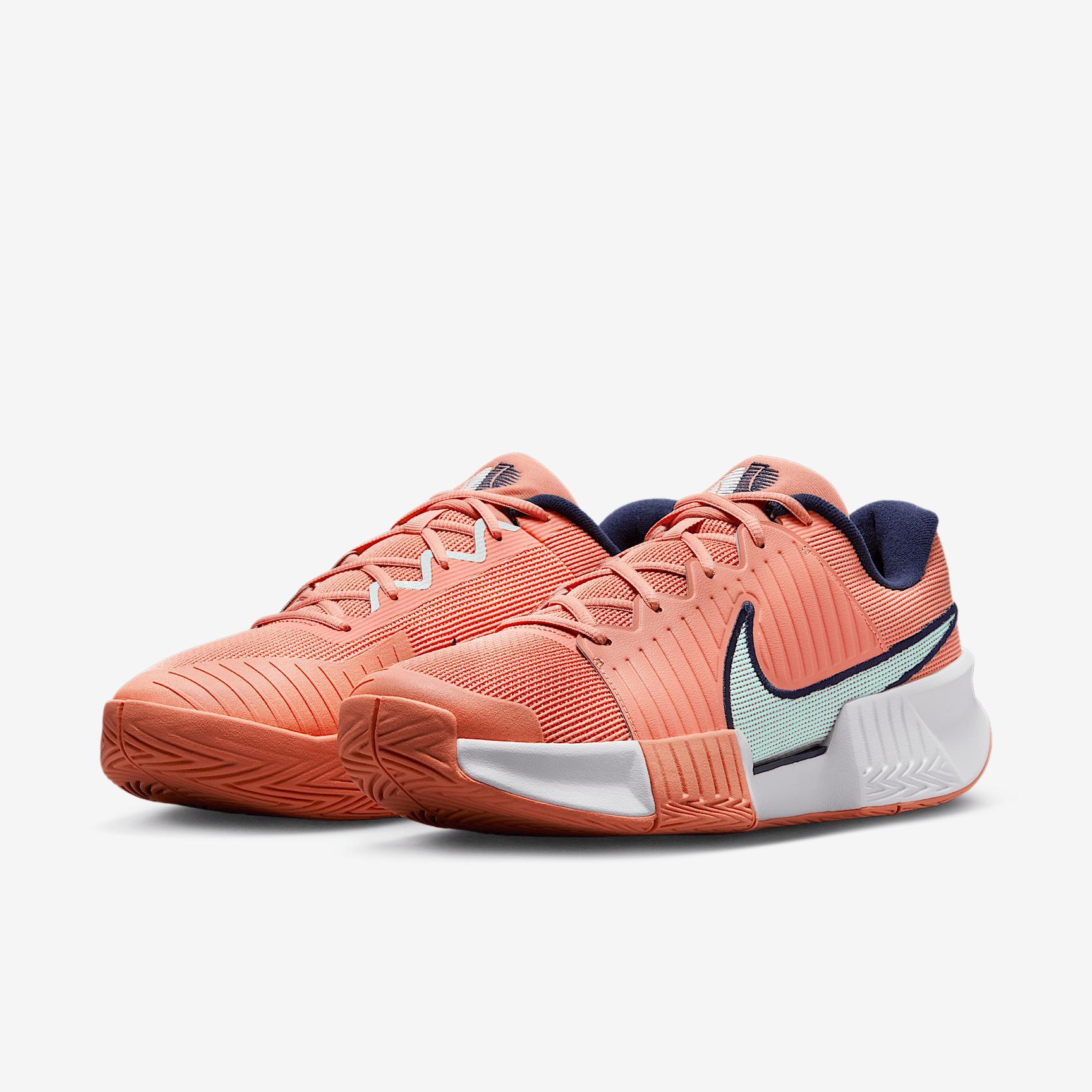 Nike GP Challenge Pro Men's Hard Court Tennis Shoes Product Image