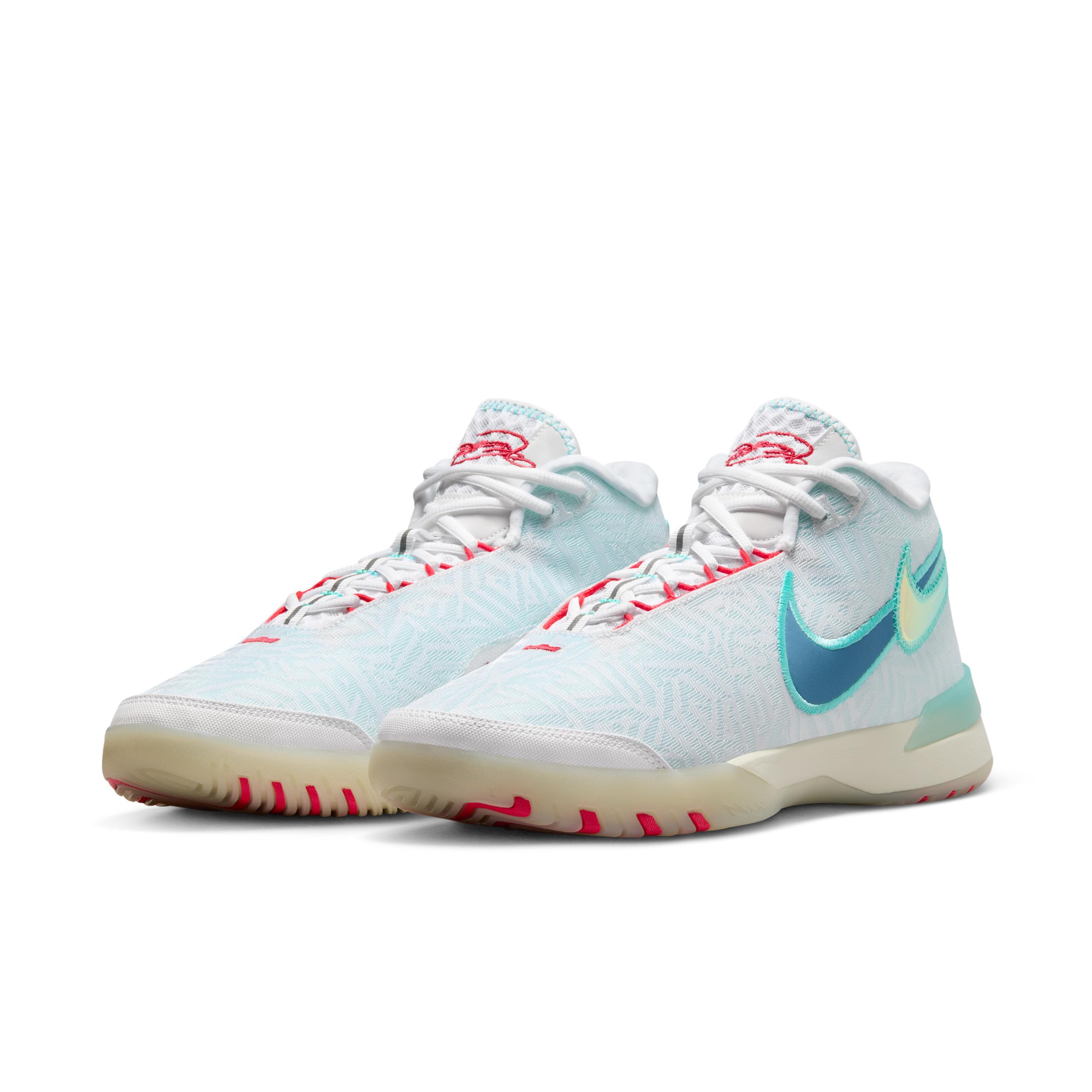 Nike Men's LeBron NXXT Genisus Basketball Shoes Product Image