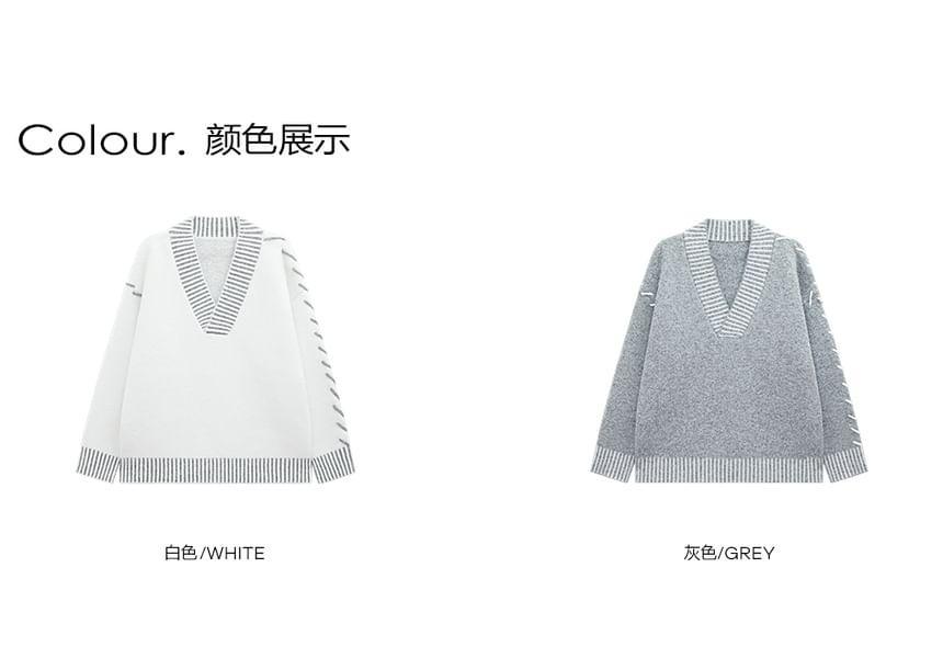 Long-Sleeve V-Neck Printed Sweater Product Image