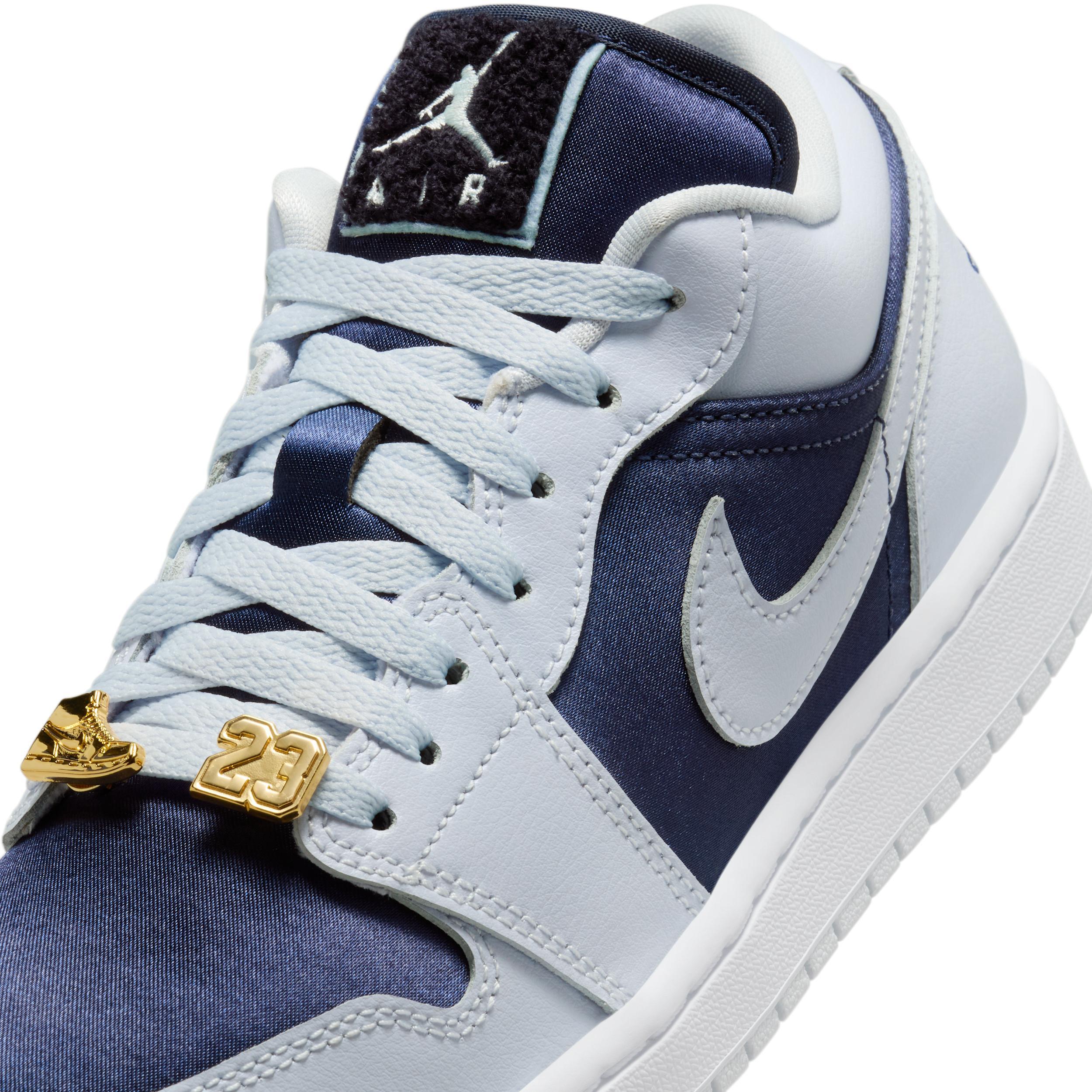 Women's Air Jordan 1 Low SE Shoes Product Image
