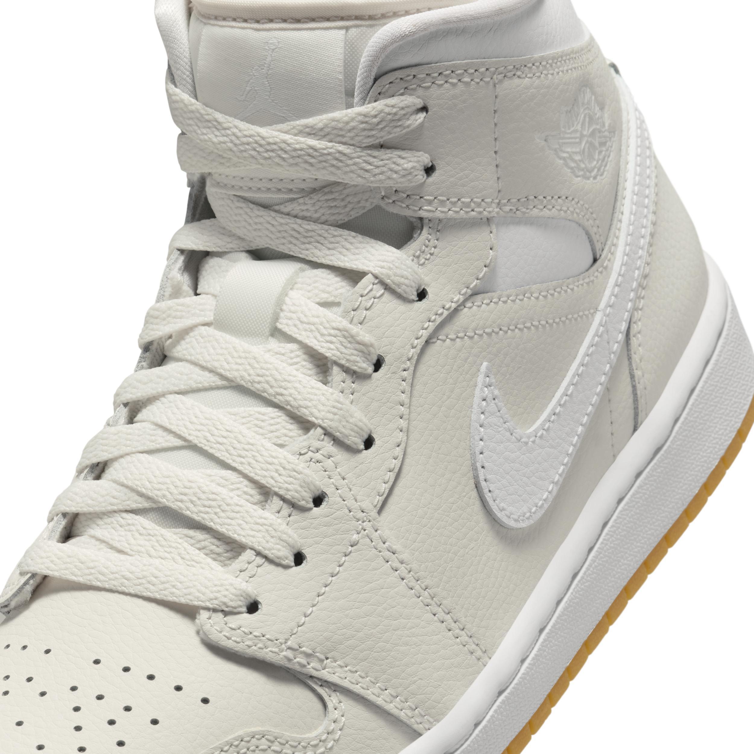 Jordan Womens Air Retro 1 Mid Casual Shoes Product Image