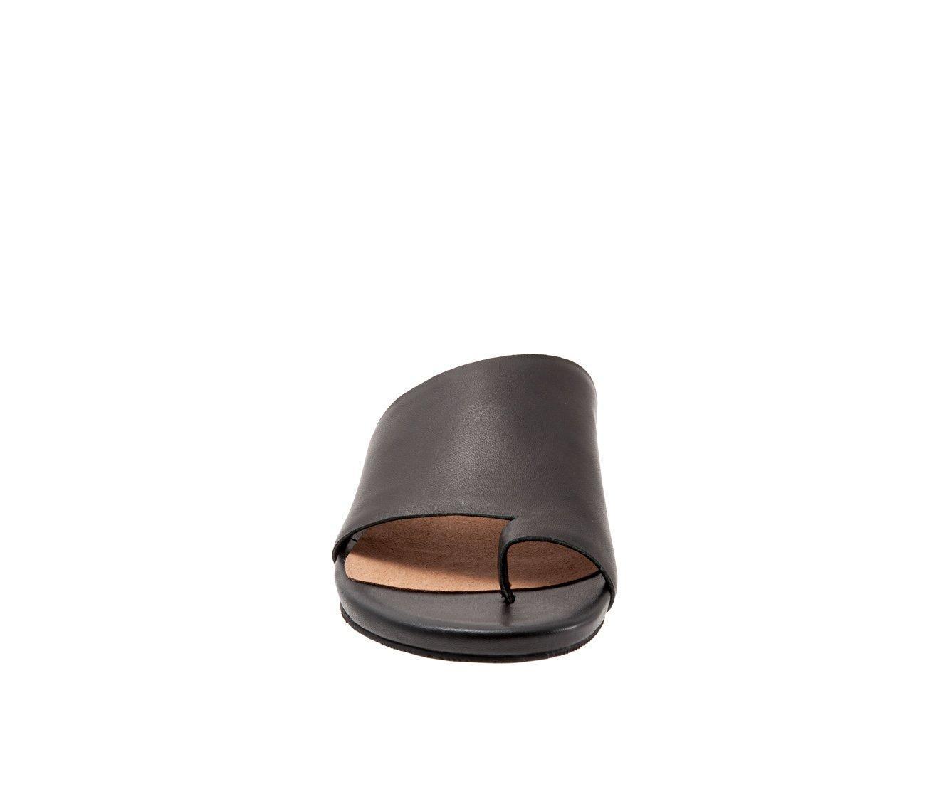 Women's Softwalk Corsica Sandals Product Image