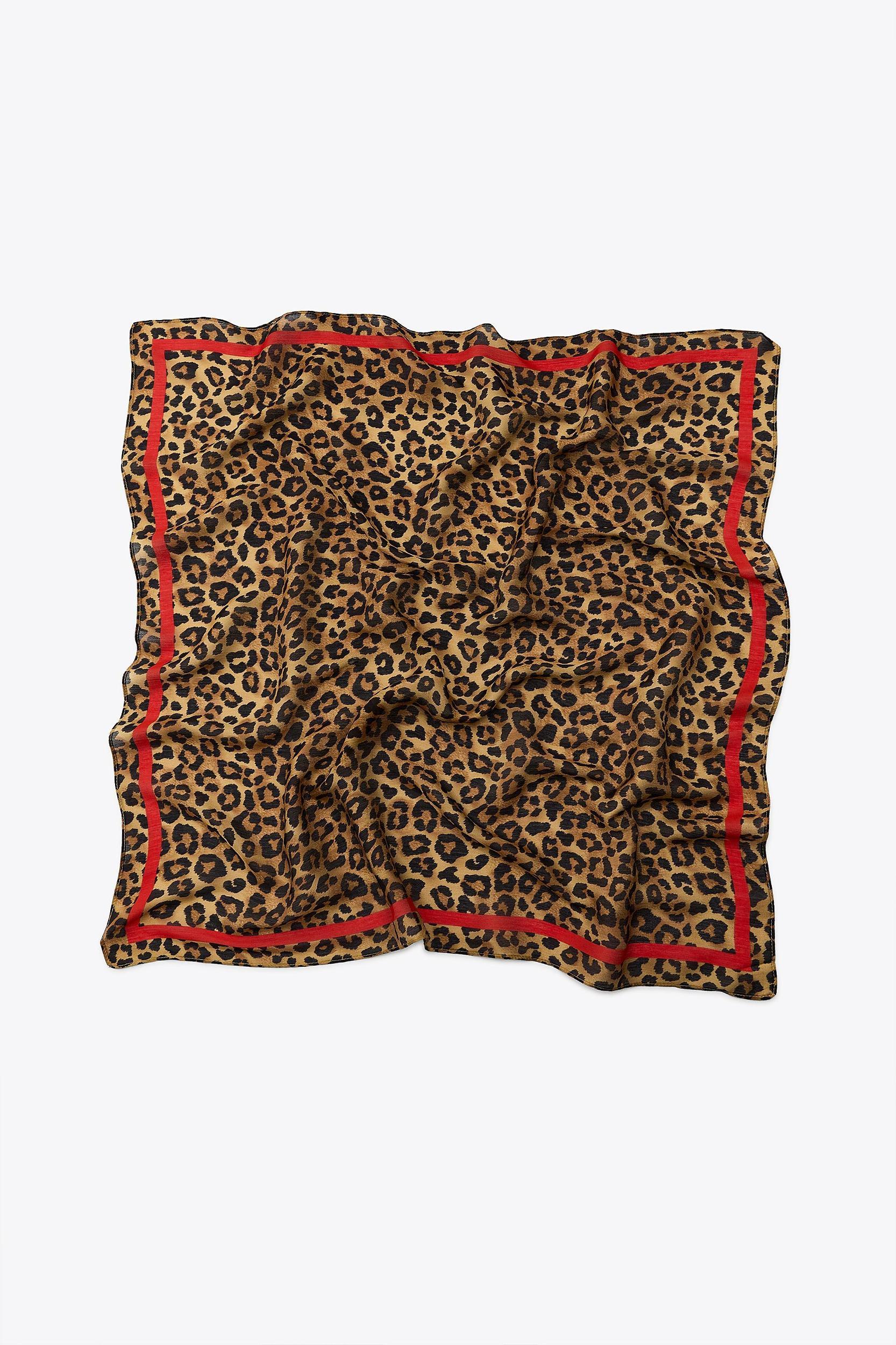 ANIMAL PRINT MODAL SCARF Product Image