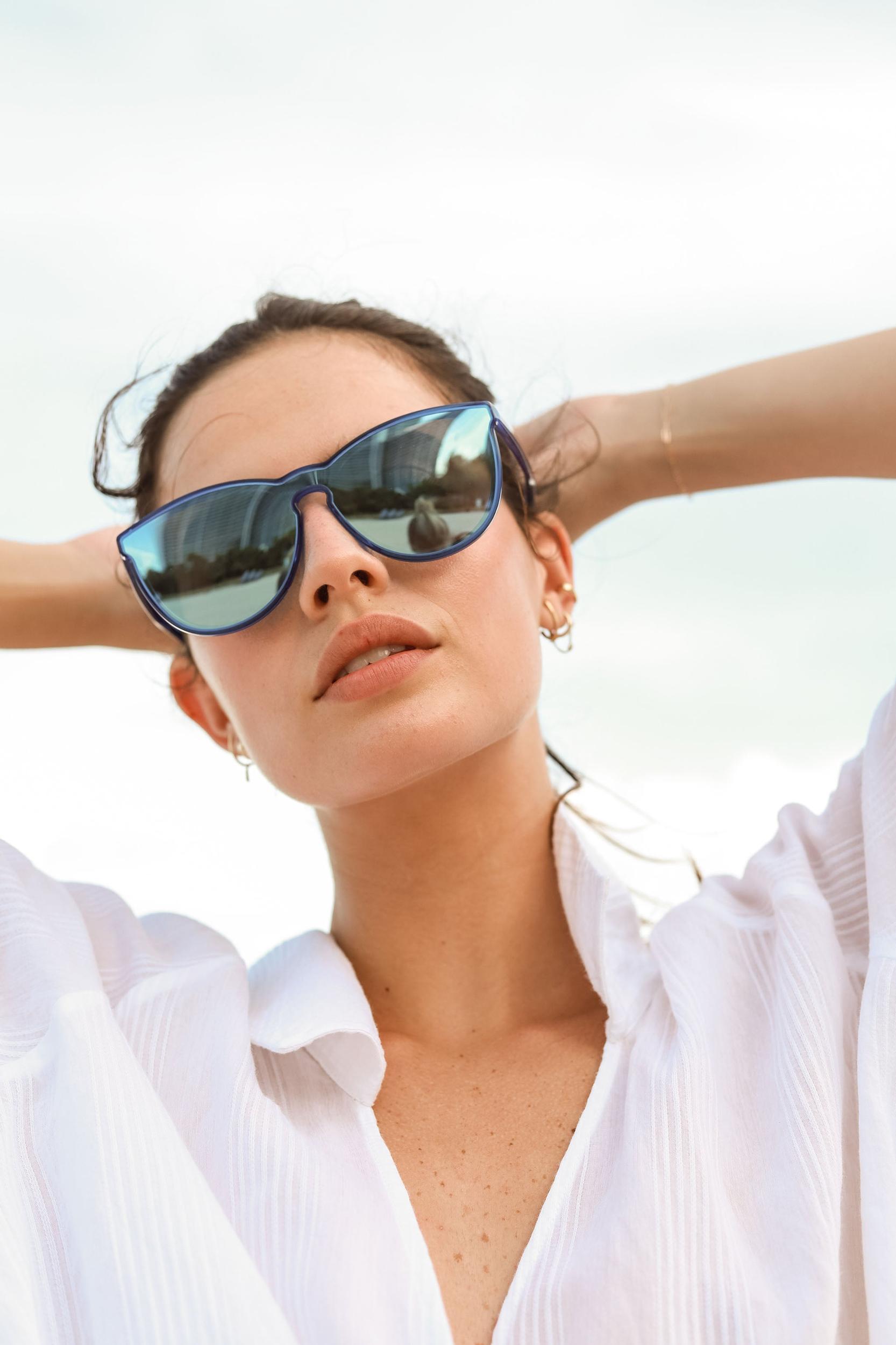 Biscayners Cranwood Blue Women's Sunglasses Female Product Image