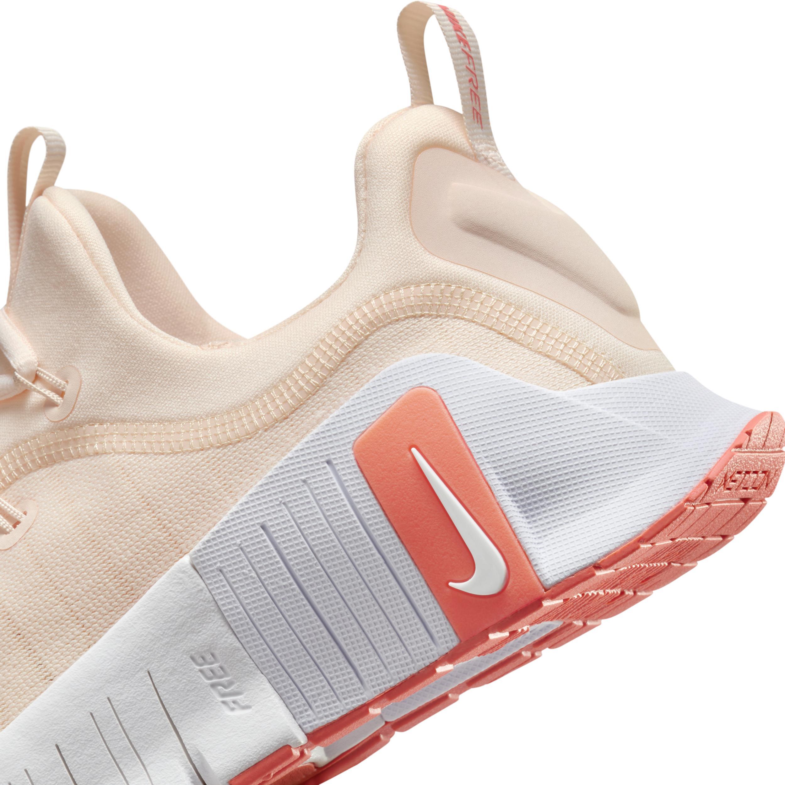 Nike Women's Free Metcon 6 Workout Shoes Product Image
