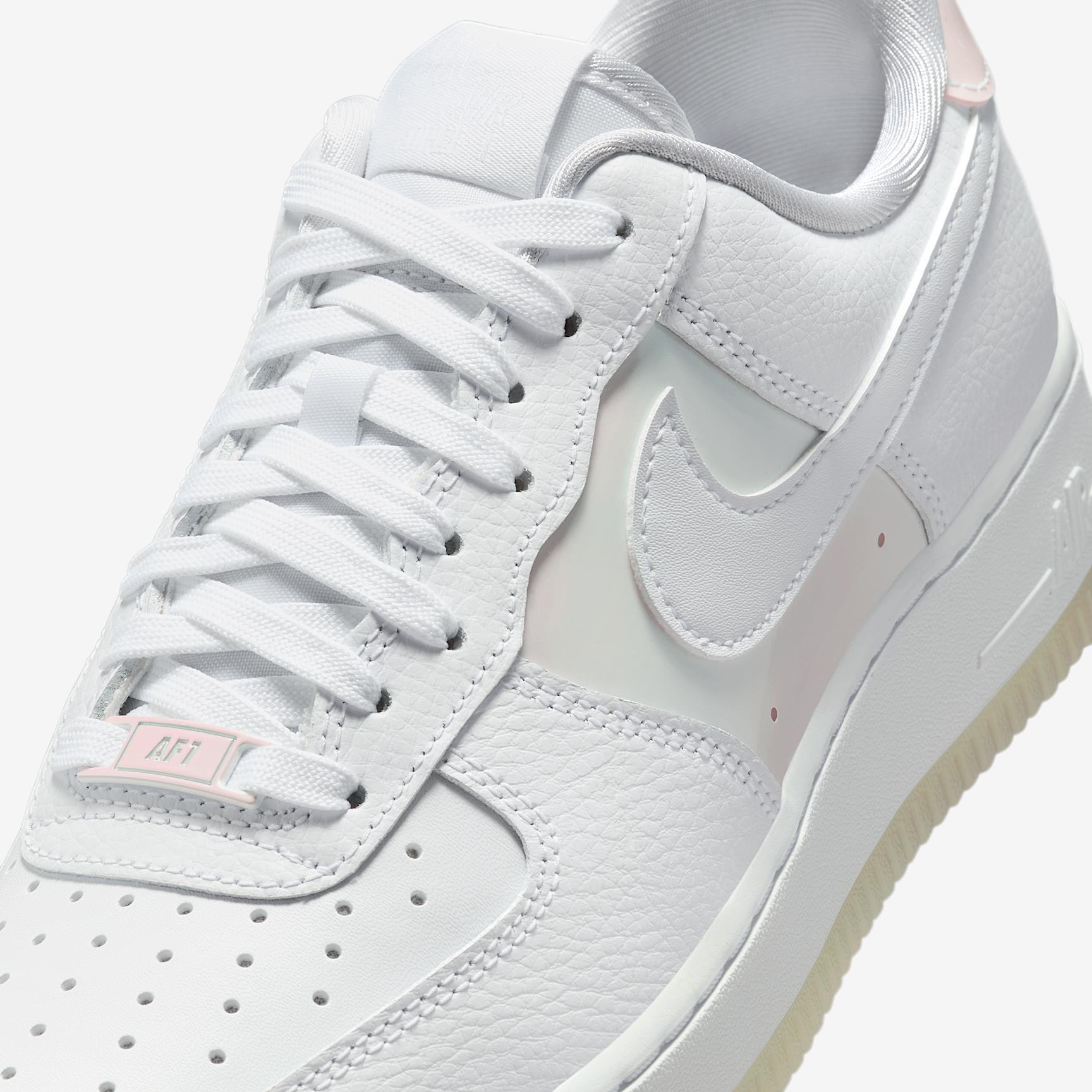 Nike Air Force 1 '07 Women's Shoes Product Image