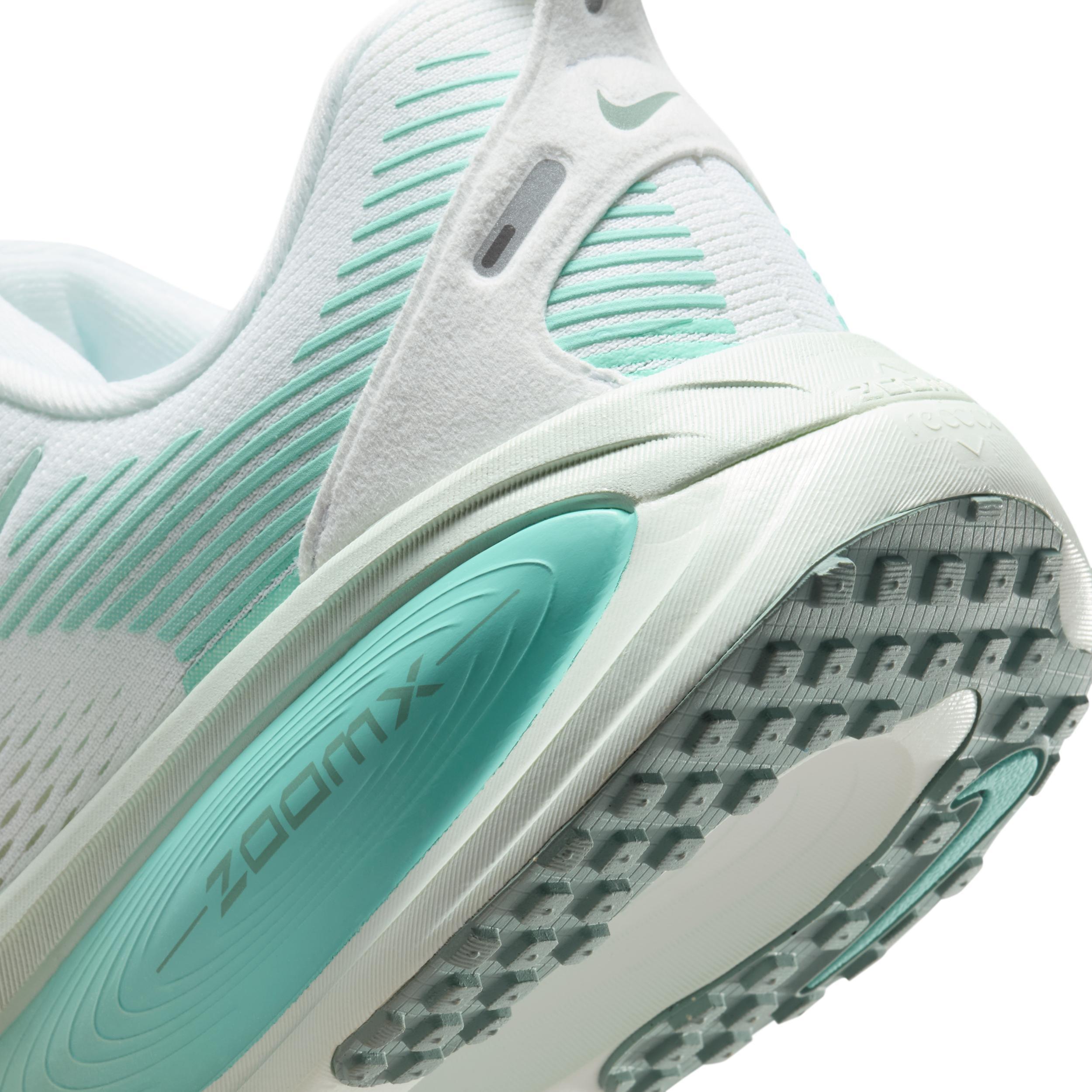 Nike Women's Vomero 18 Road Running Shoes Product Image