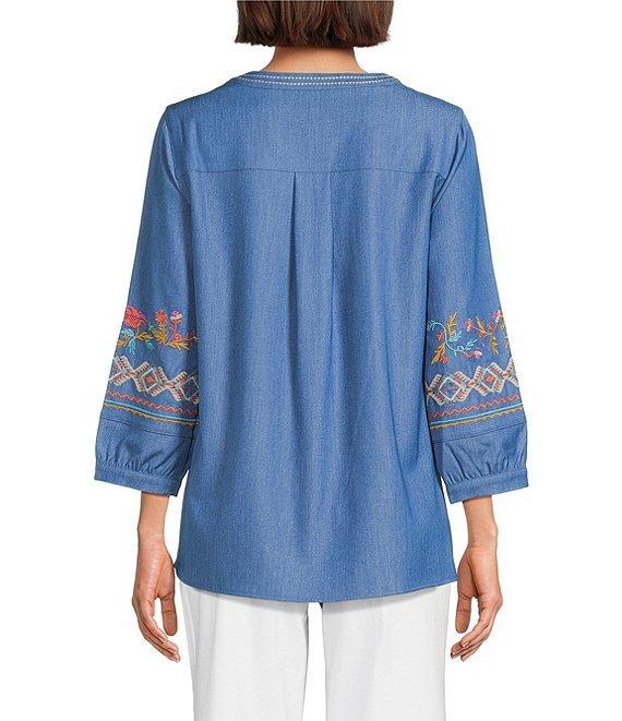 Calessa Petite Size Embroidered Patchwork Split V-Neck 3/4 Sleeve Tunic Product Image