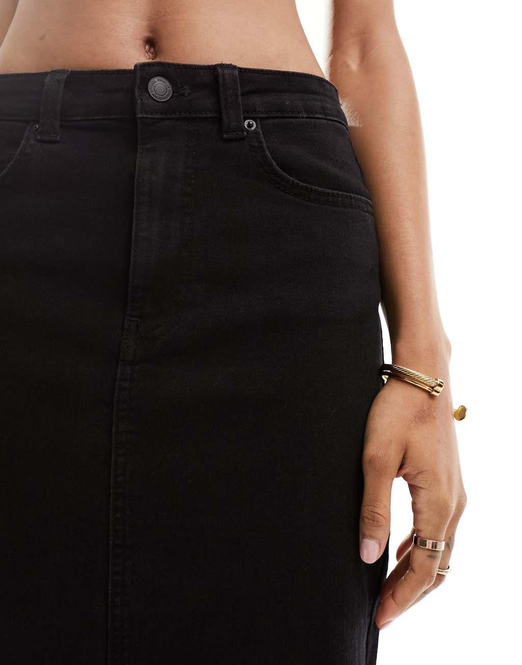 Vero Moda Tall denim midi skirt Product Image