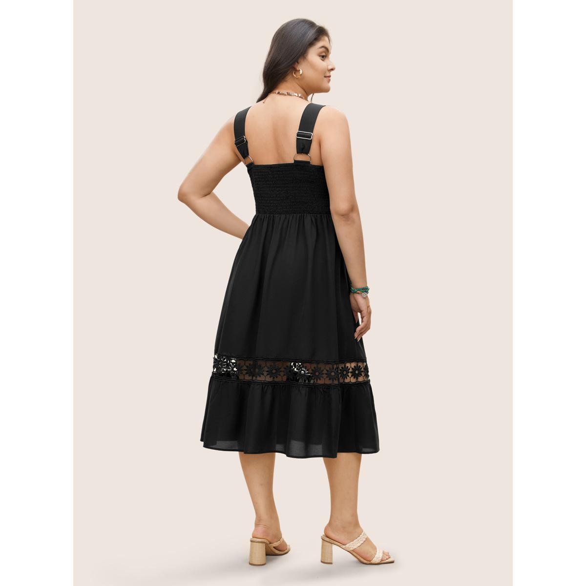 Plus Size Plain Elastic Waist Cut Out Lace Patchwork Dress Black Women Resort Non Non Sleeveless Curvy Midi Dress BloomChic 10/M Product Image
