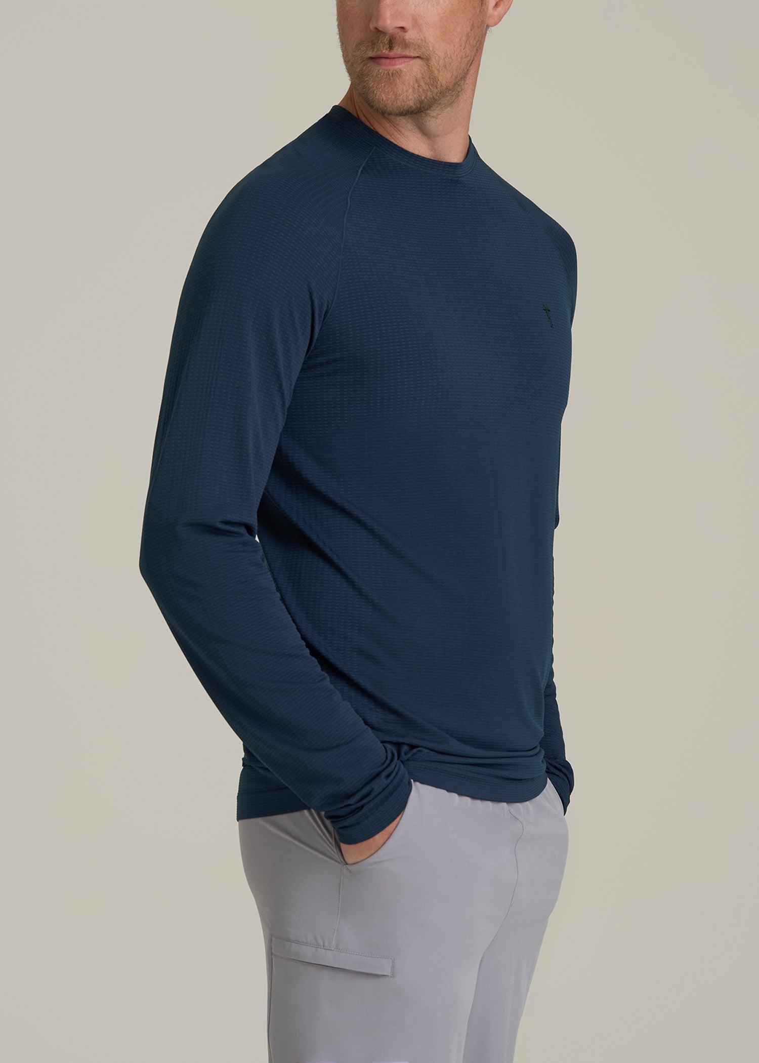 Long Sleeve Vented Performance Top in Navy Blue Male Product Image