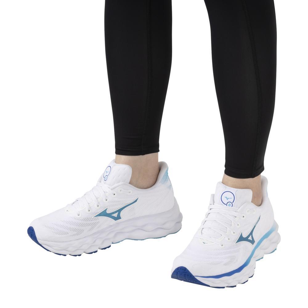 Women's Wave Sky 8 Running Shoe Product Image