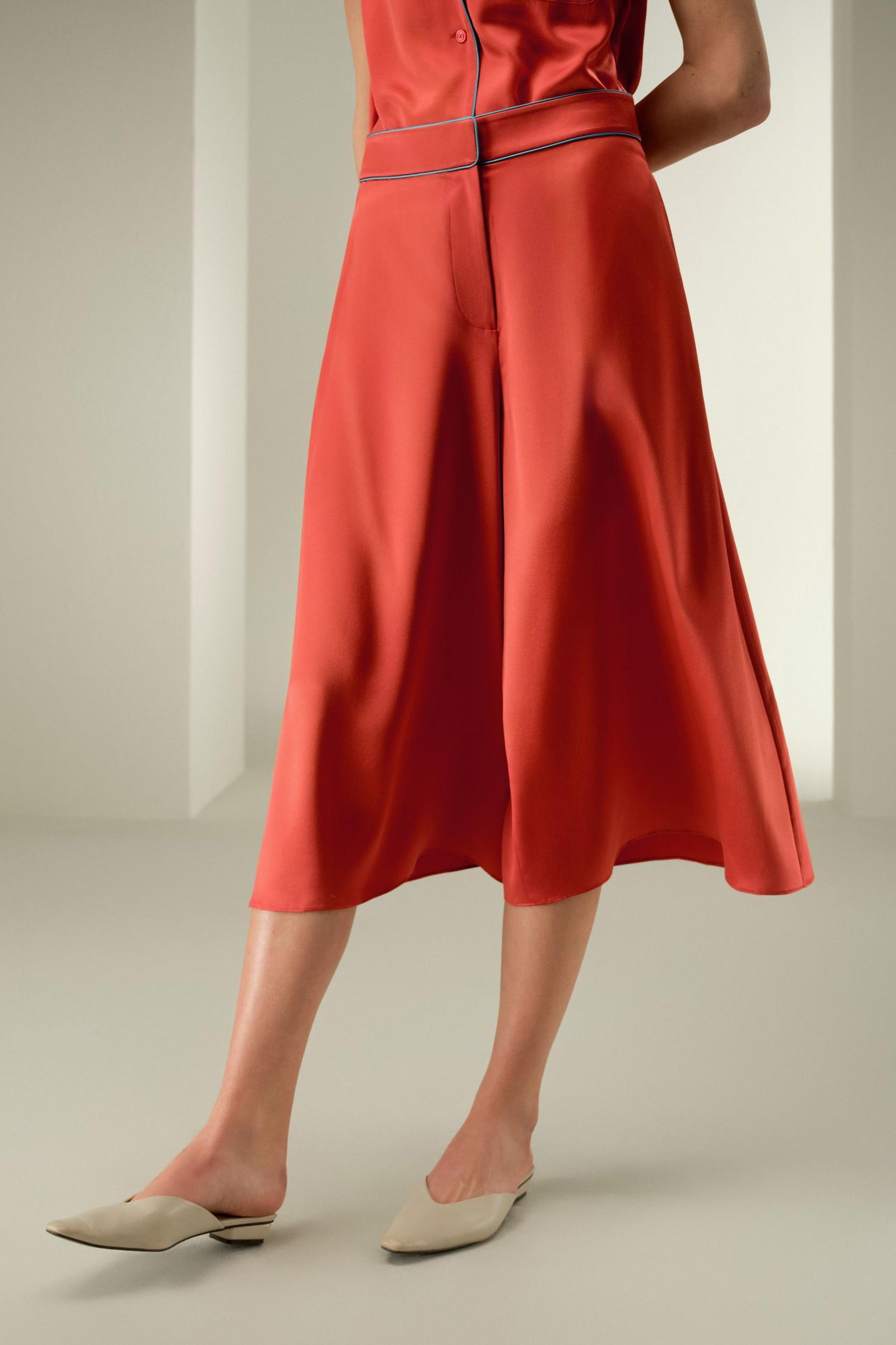 Contrast-Trimmed Silk Culottes Product Image