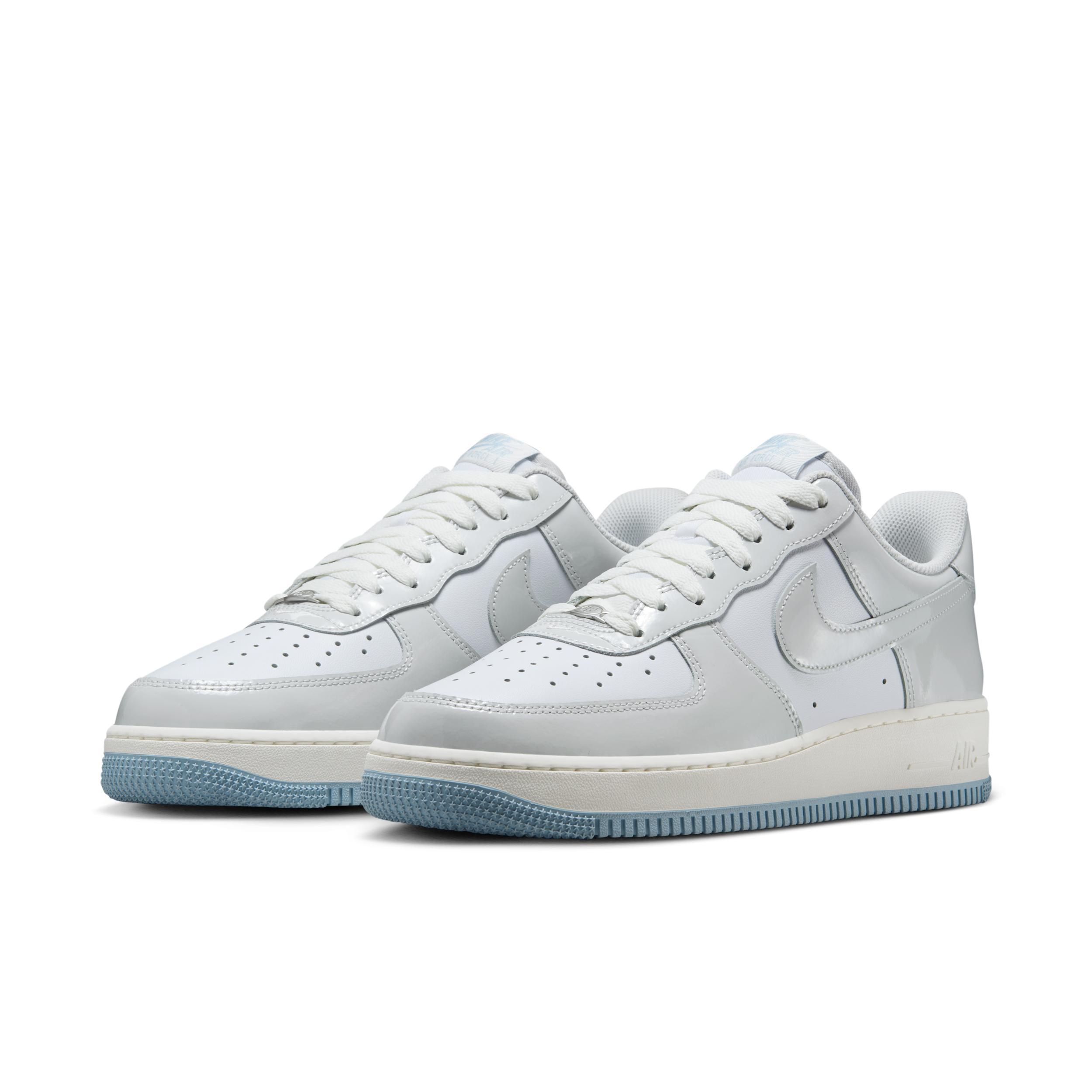 Nike Men's Air Force 1 '0 Shoes Product Image
