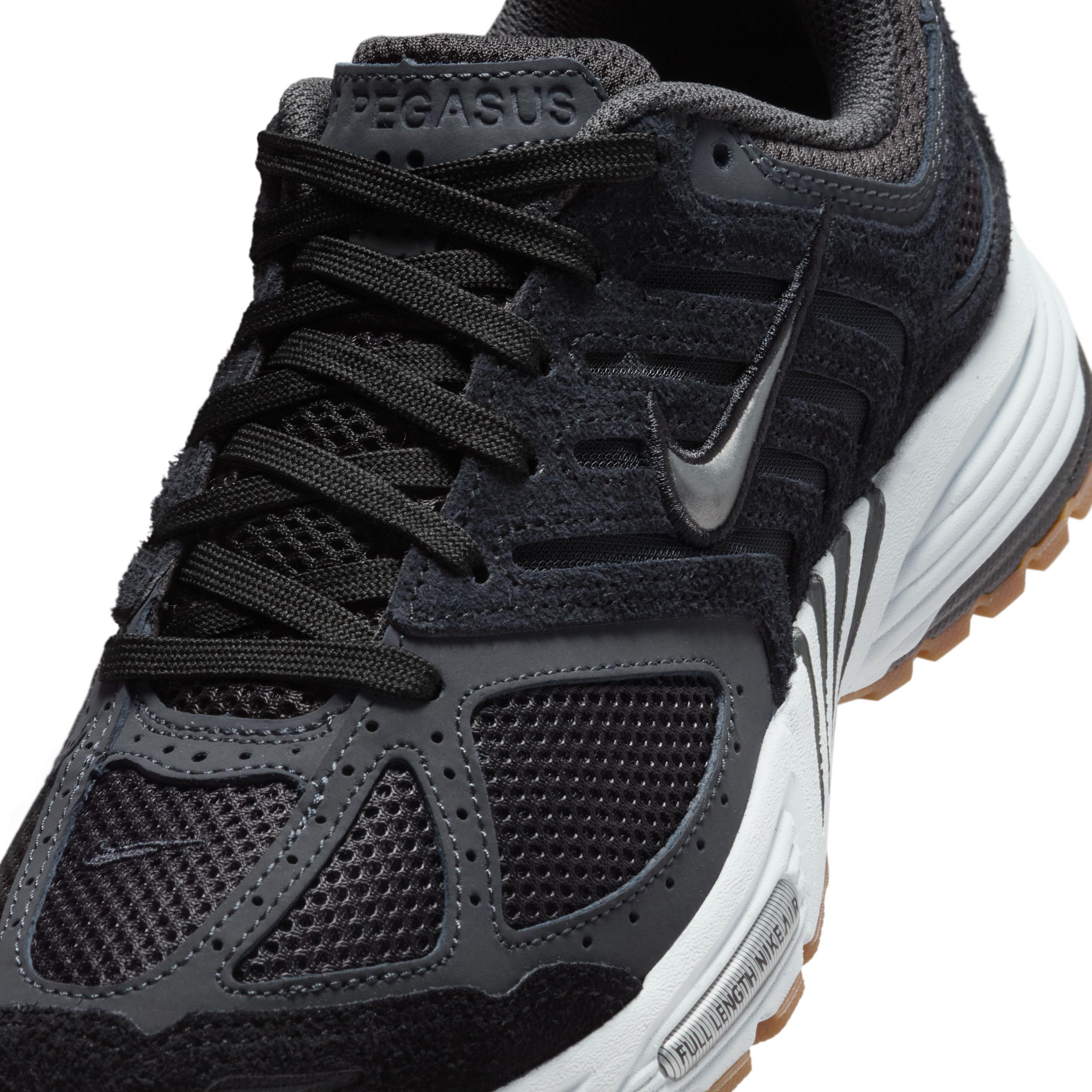 Nike Women's Air Pegasus 2005 Shoes Product Image