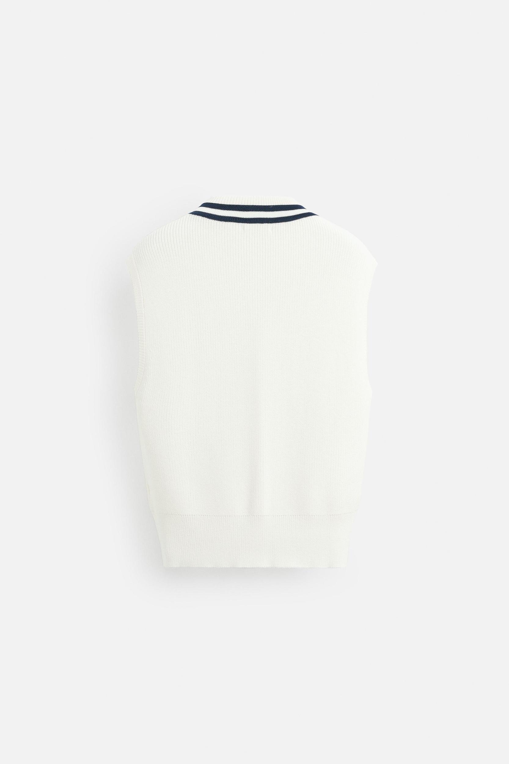 V-NECK VEST Product Image