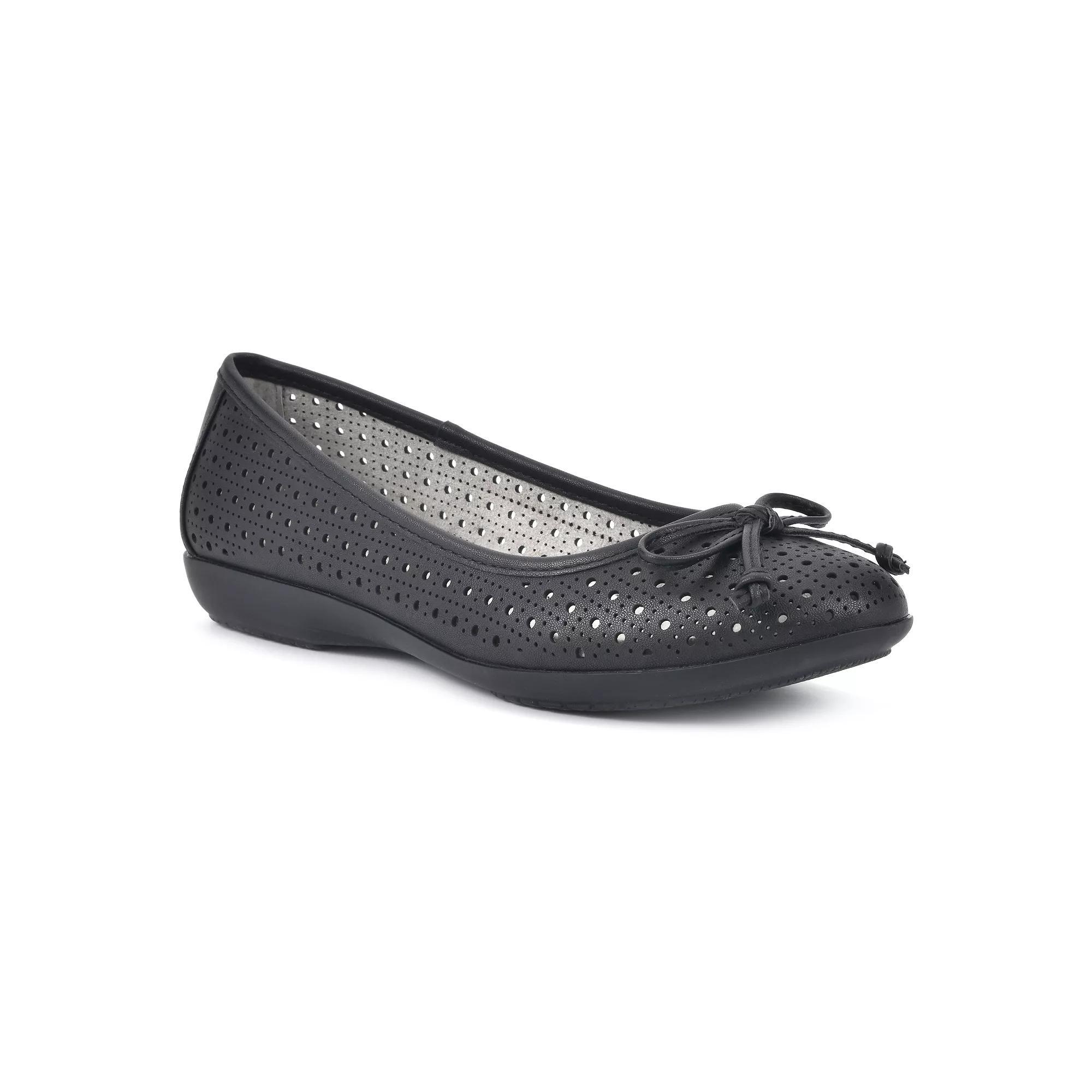 Cliffs by White Mountain Cheryl Women's Flats, Size: 7.5, Black Burnished Smo Product Image