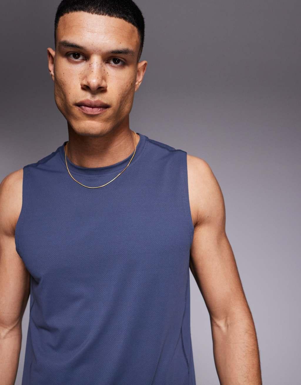 4505 Icon training sleeveless quick dry tank top in navy  Product Image