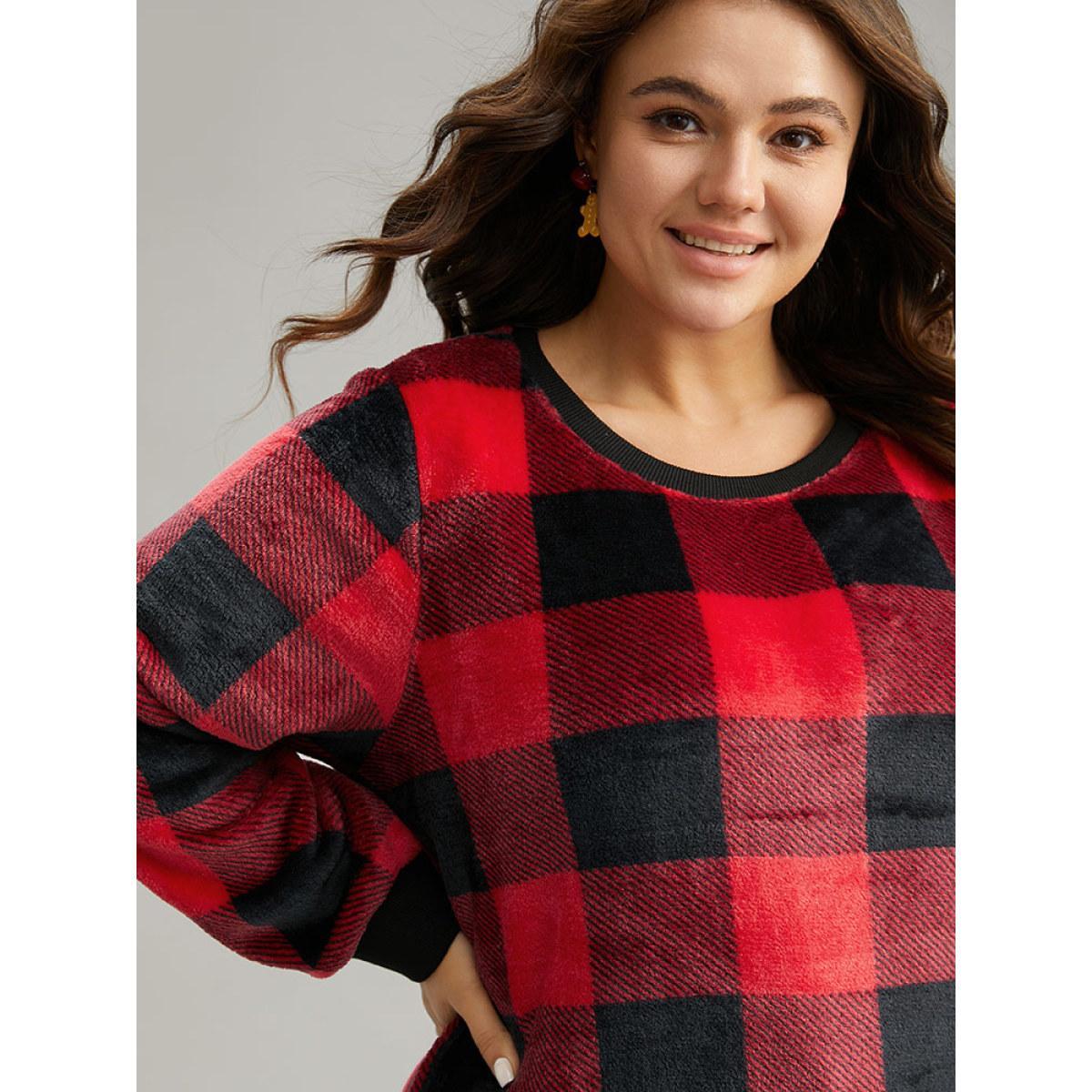 Plus Size Plaid Print Round Neck Fluffy Sweatshirt Women Scarlet Casual Rib Knit Round Neck Festival-Christmas Sweatshirts BloomChic 18-20/2X Product Image