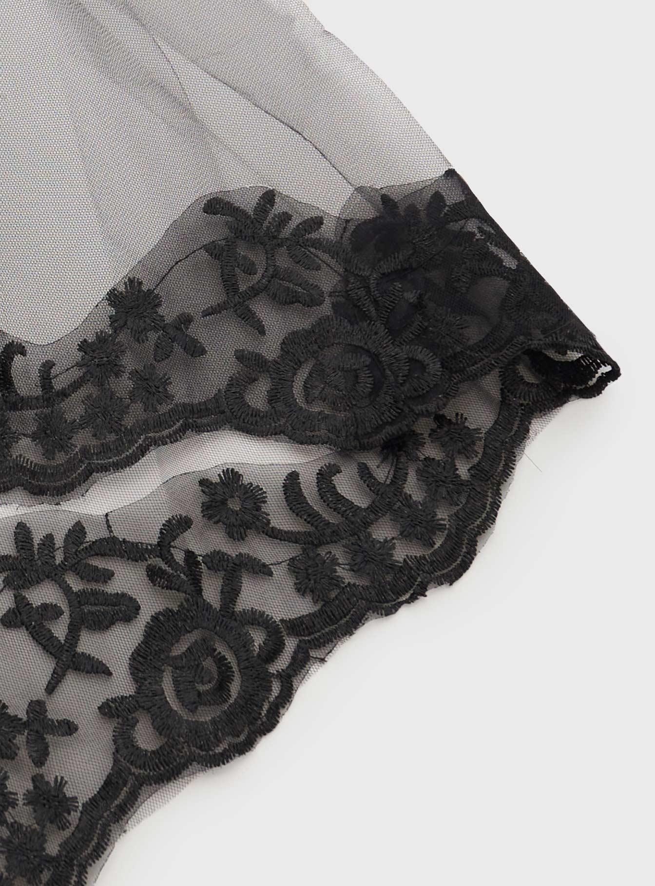 Deadly Veil Black Product Image