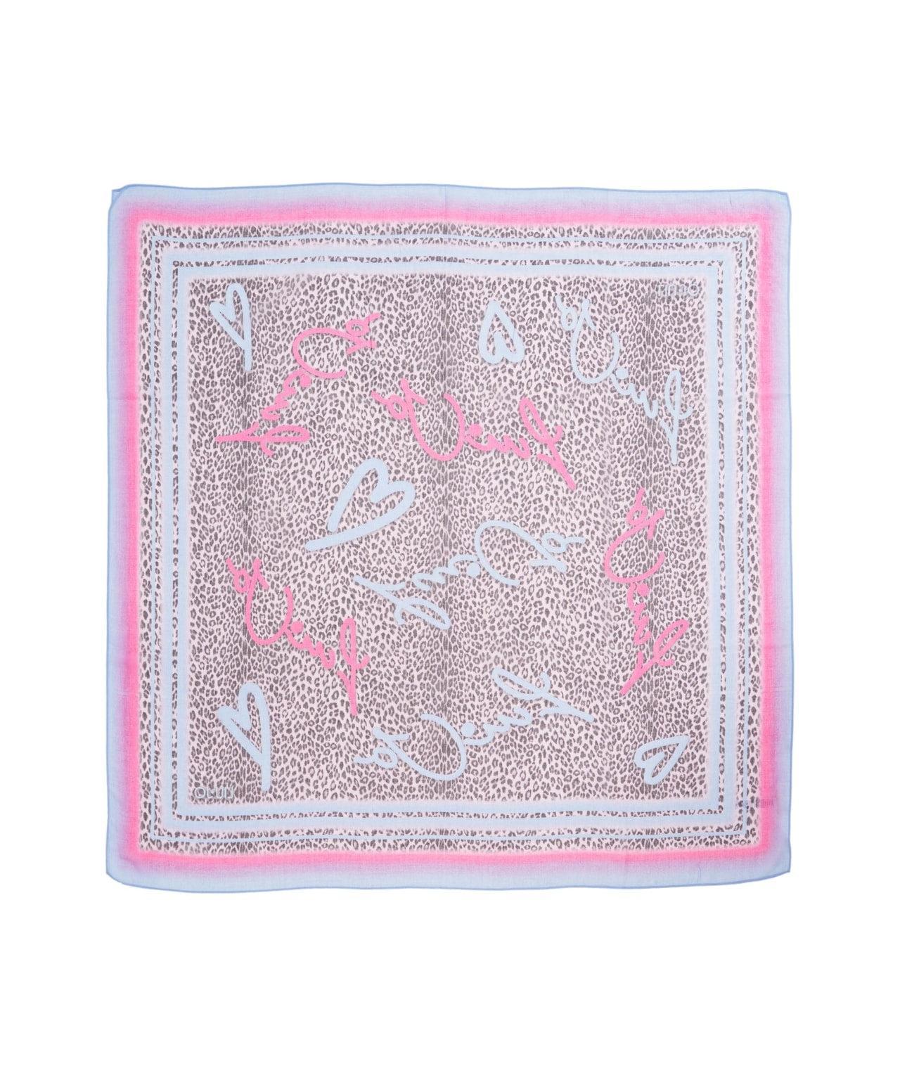 Scarf with animal print Product Image