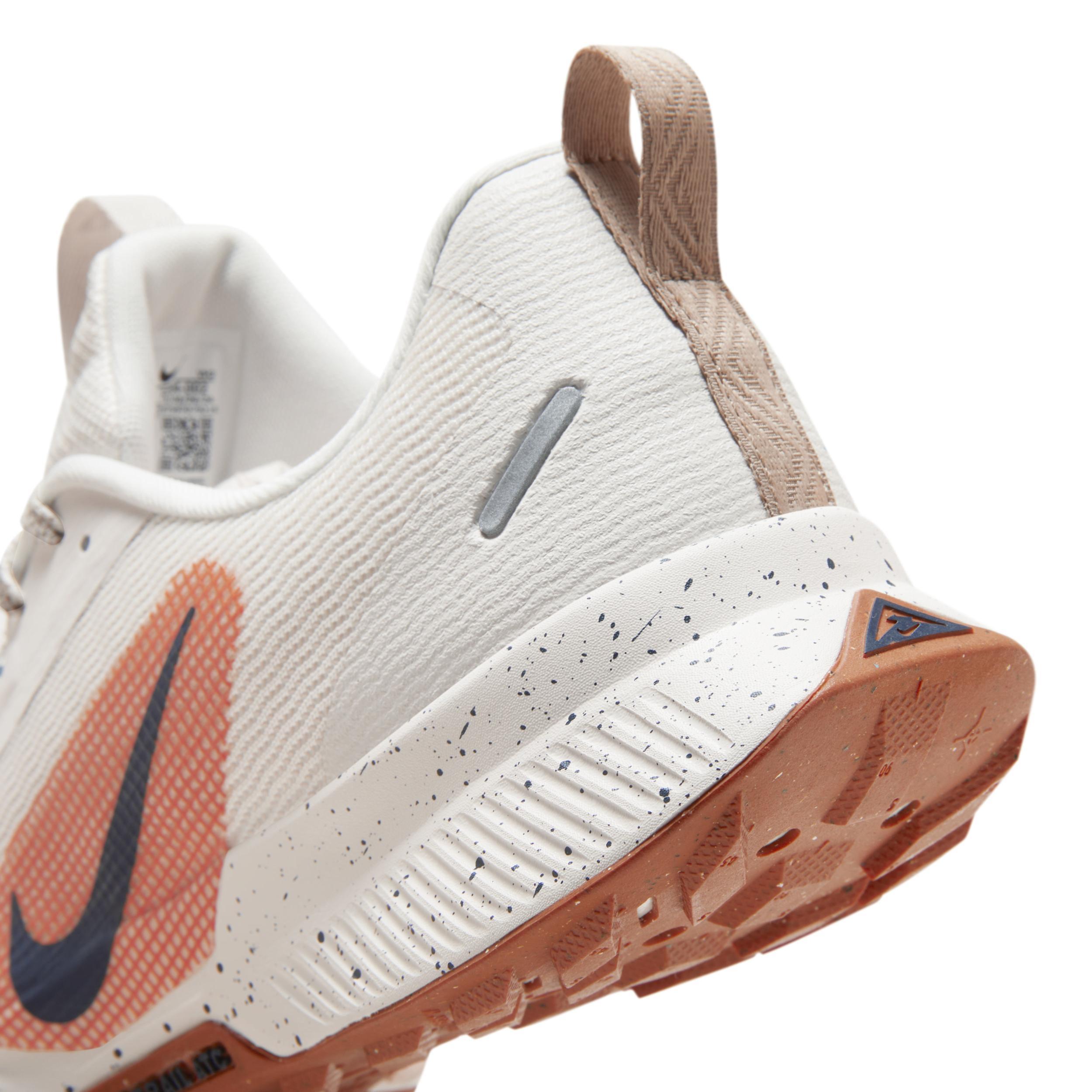 Nike Men's Juniper Trail 3 Trail Running Shoes Product Image