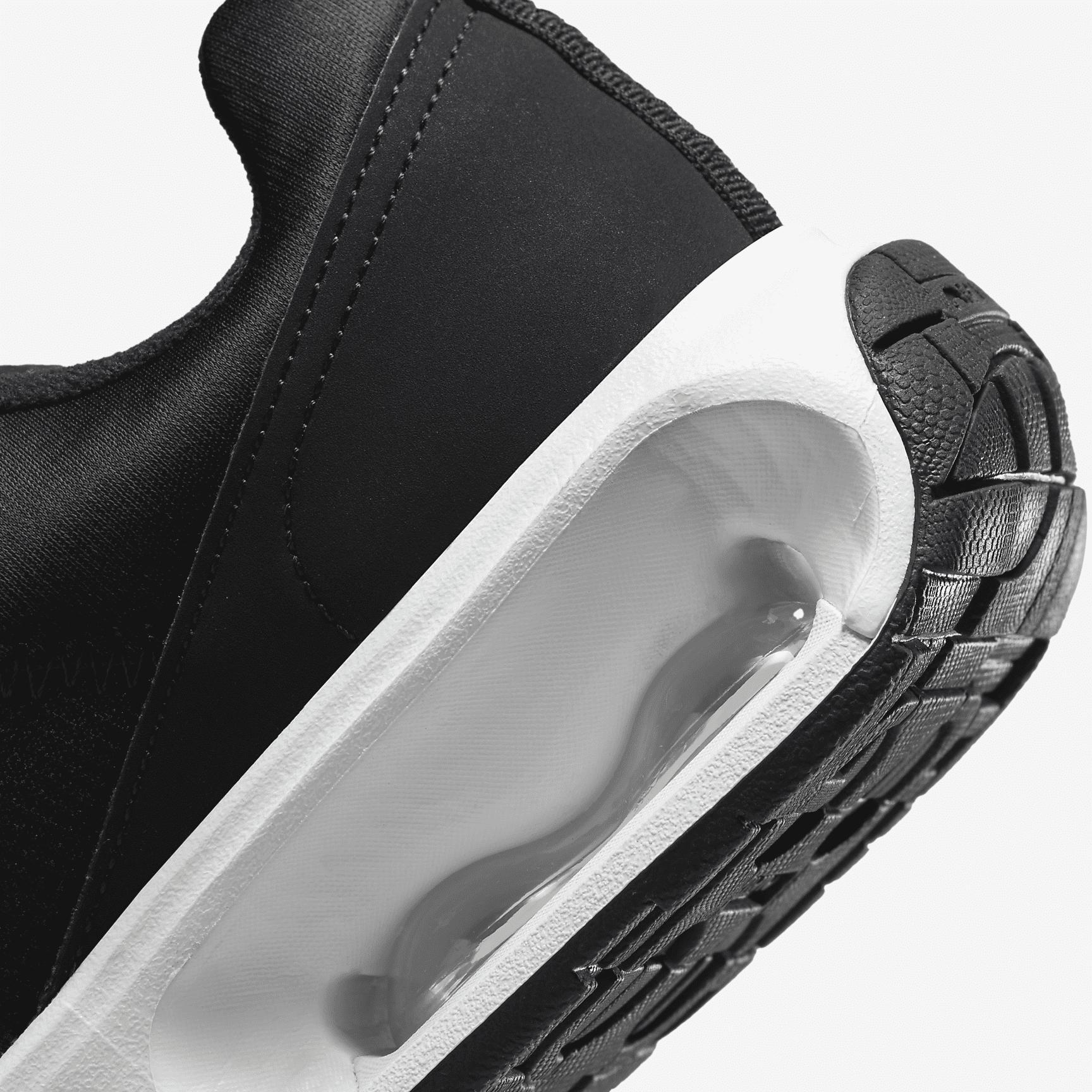 Nike Womens Air Max INTRLK Lite Shoes | DX3705-001 Product Image