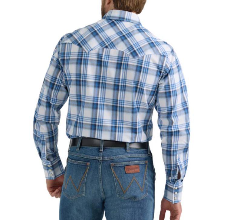 Wrangler® Men's L/S Blue Plaid Retro Modern Fit Snap Shirt Product Image