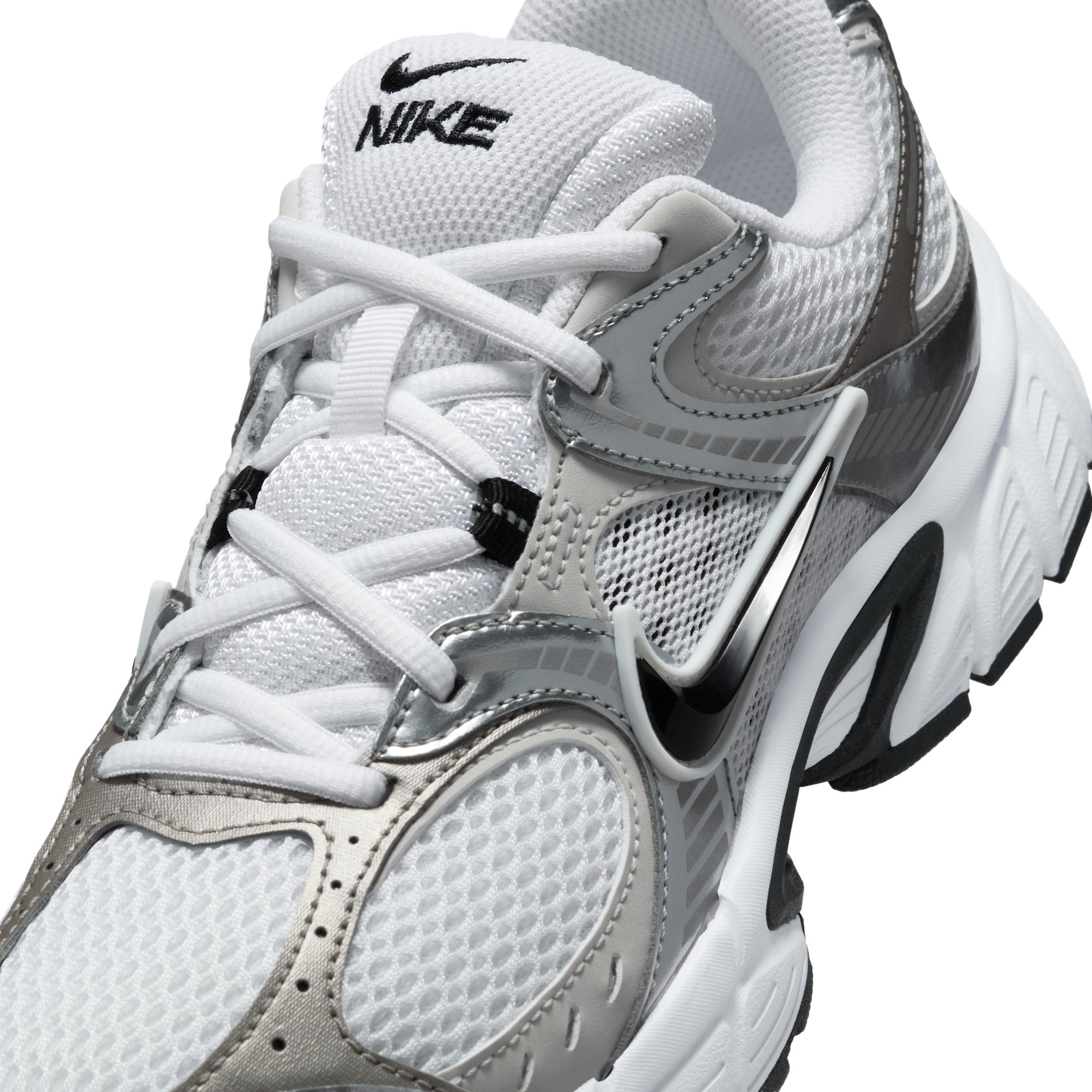 Nike Womens V5 RNR Casual Shoes in Summit White/Sail/Black Product Image