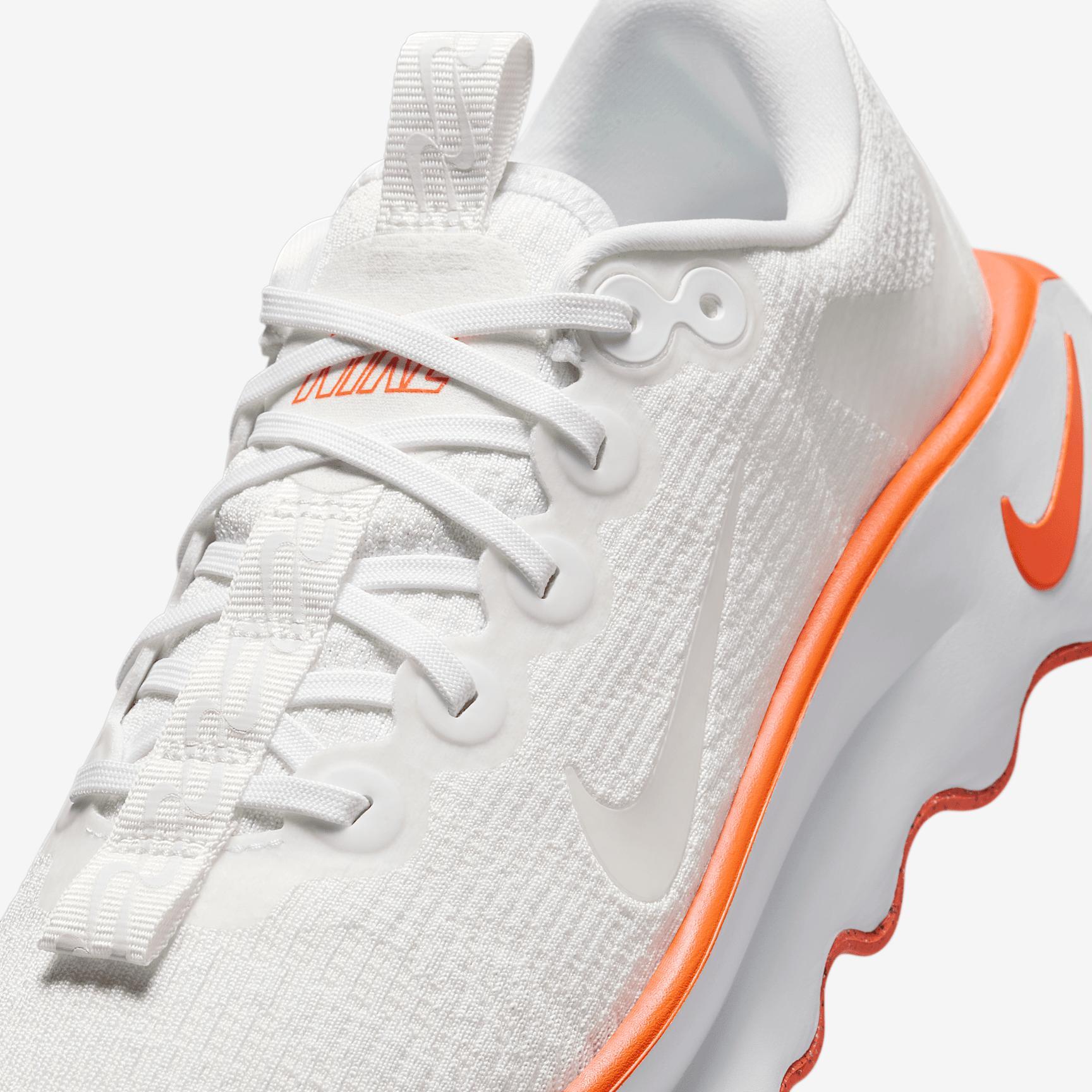 Nike Women's Motiva Walking Shoes Product Image