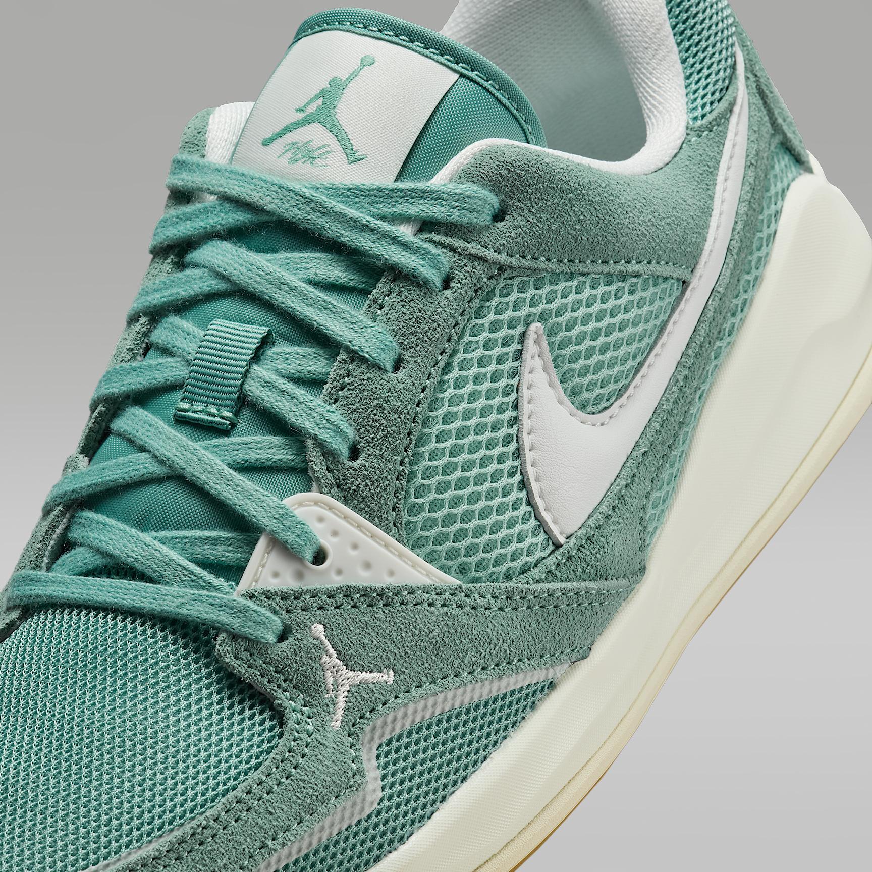 Women's Jordan CMFT Era Shoes Product Image